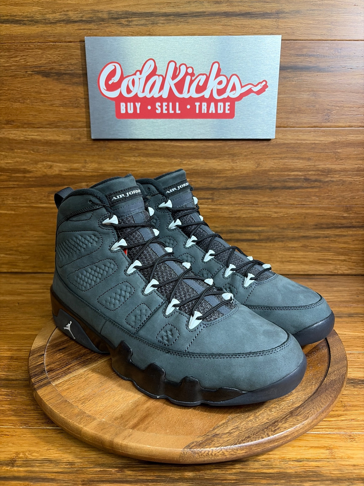 Jordan 9 Retro Anthracite