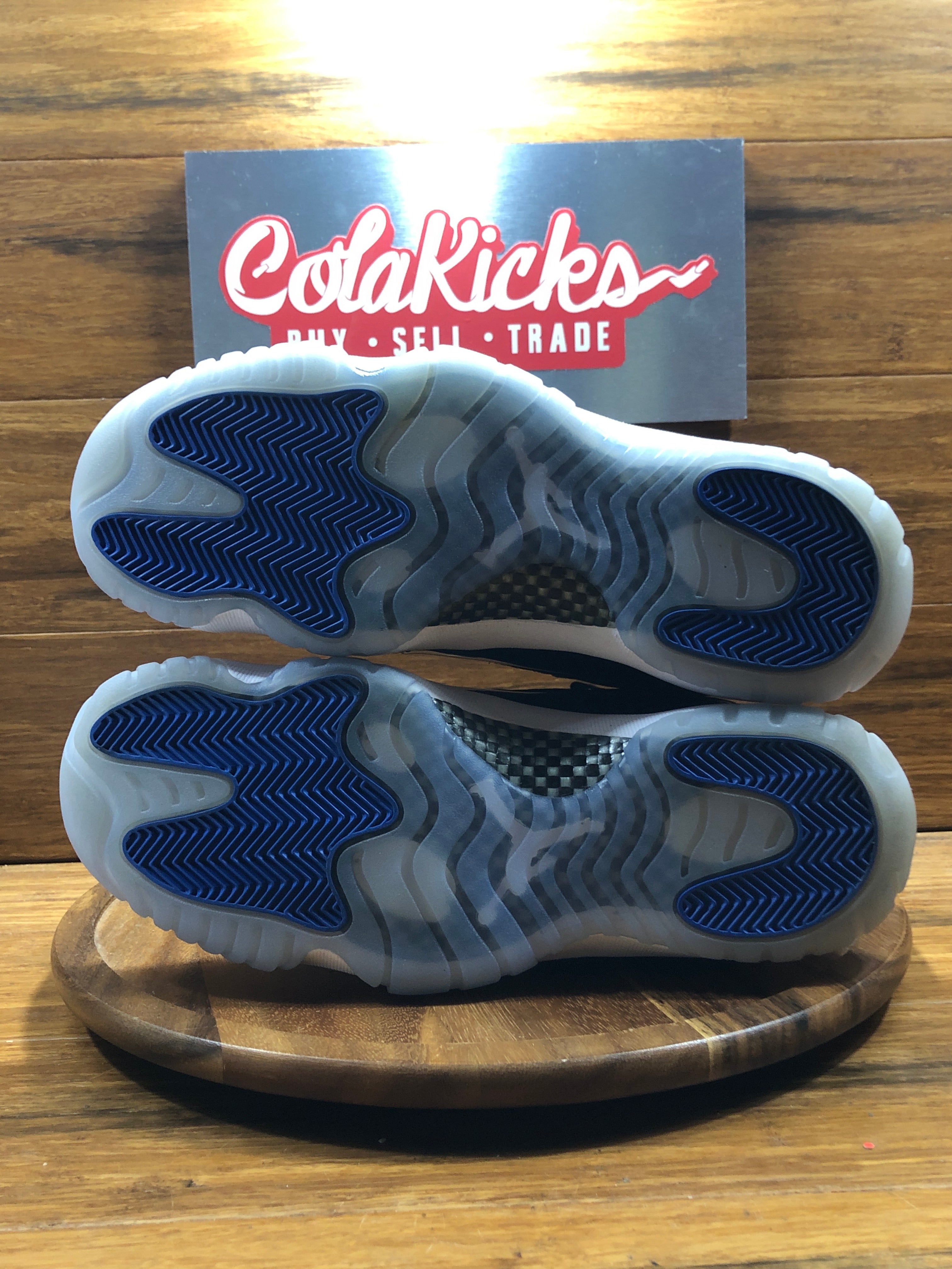 Jordan 11 Retro Low Space Jam