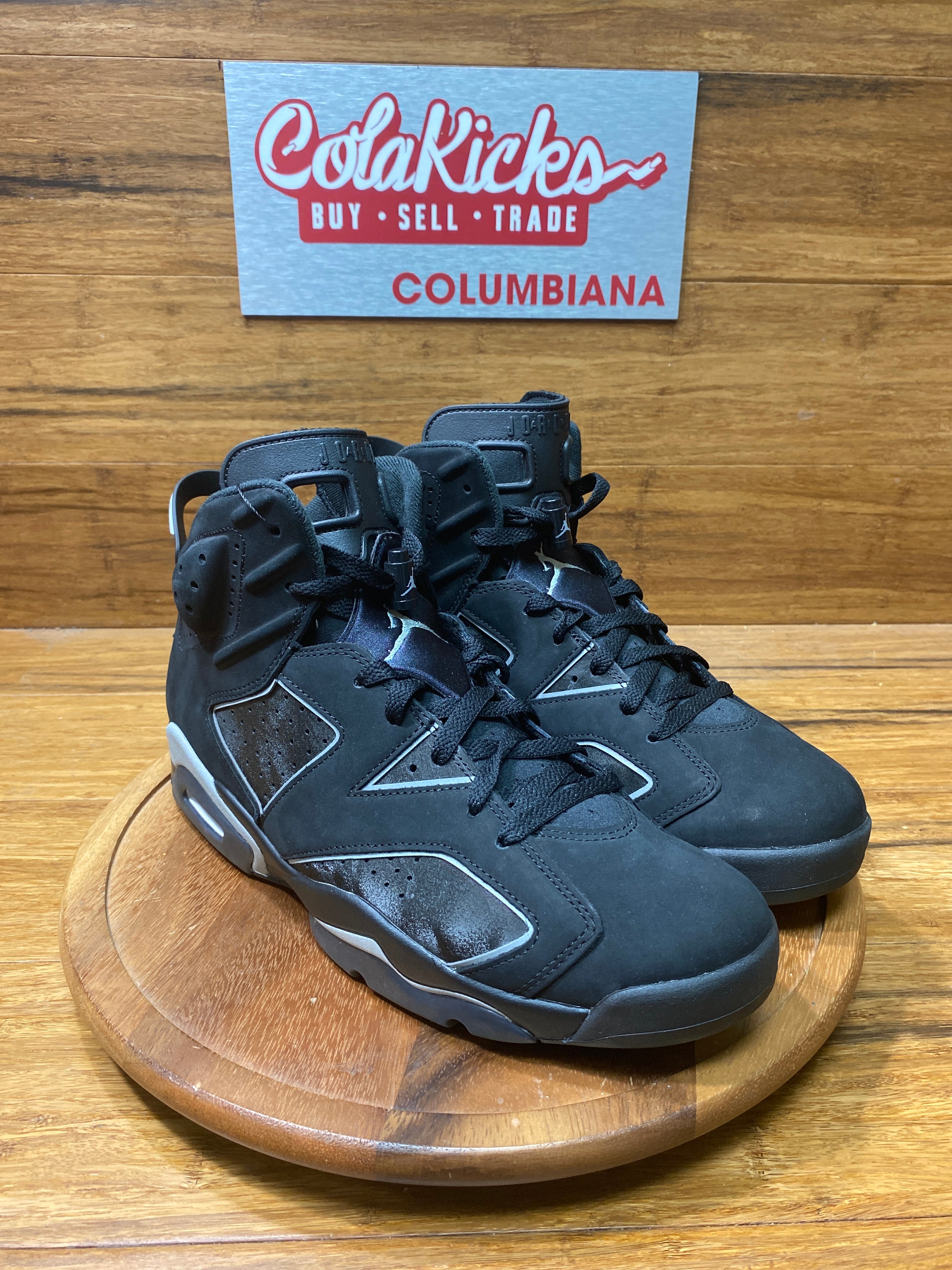 Jordan 6 Retro Cap and Gown