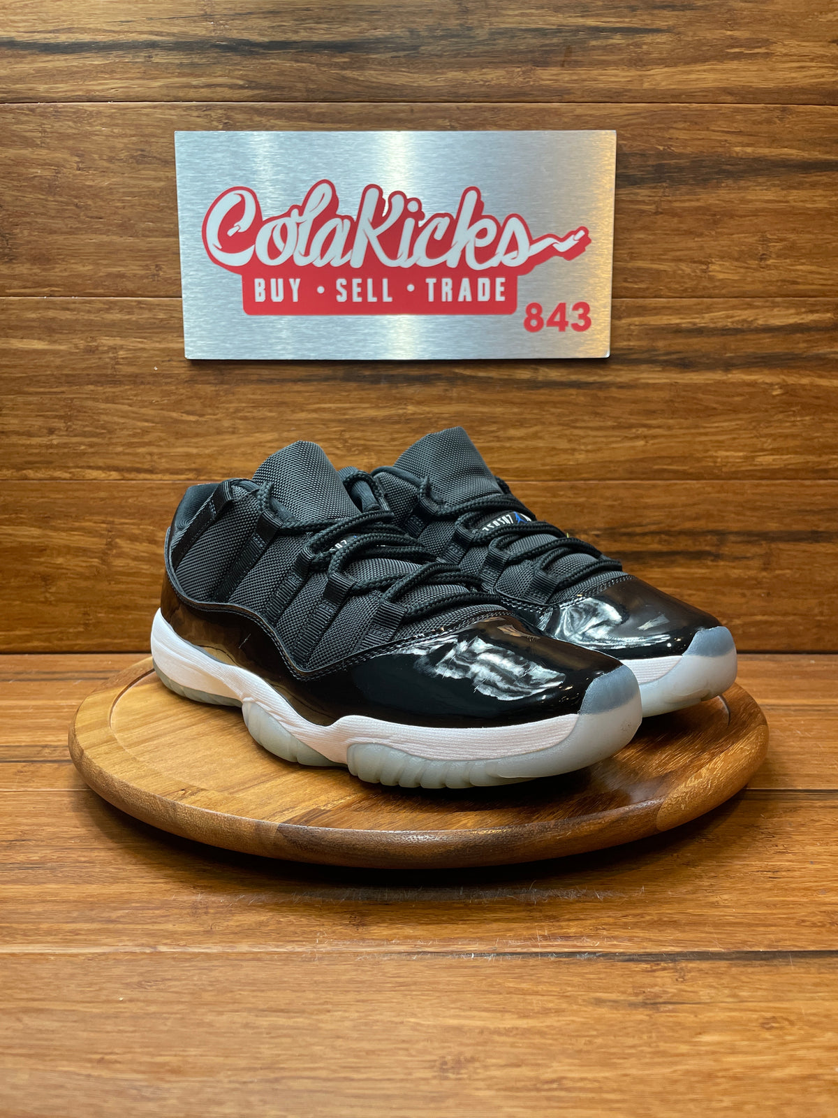 Jordan 11 Retro Low Space Jam