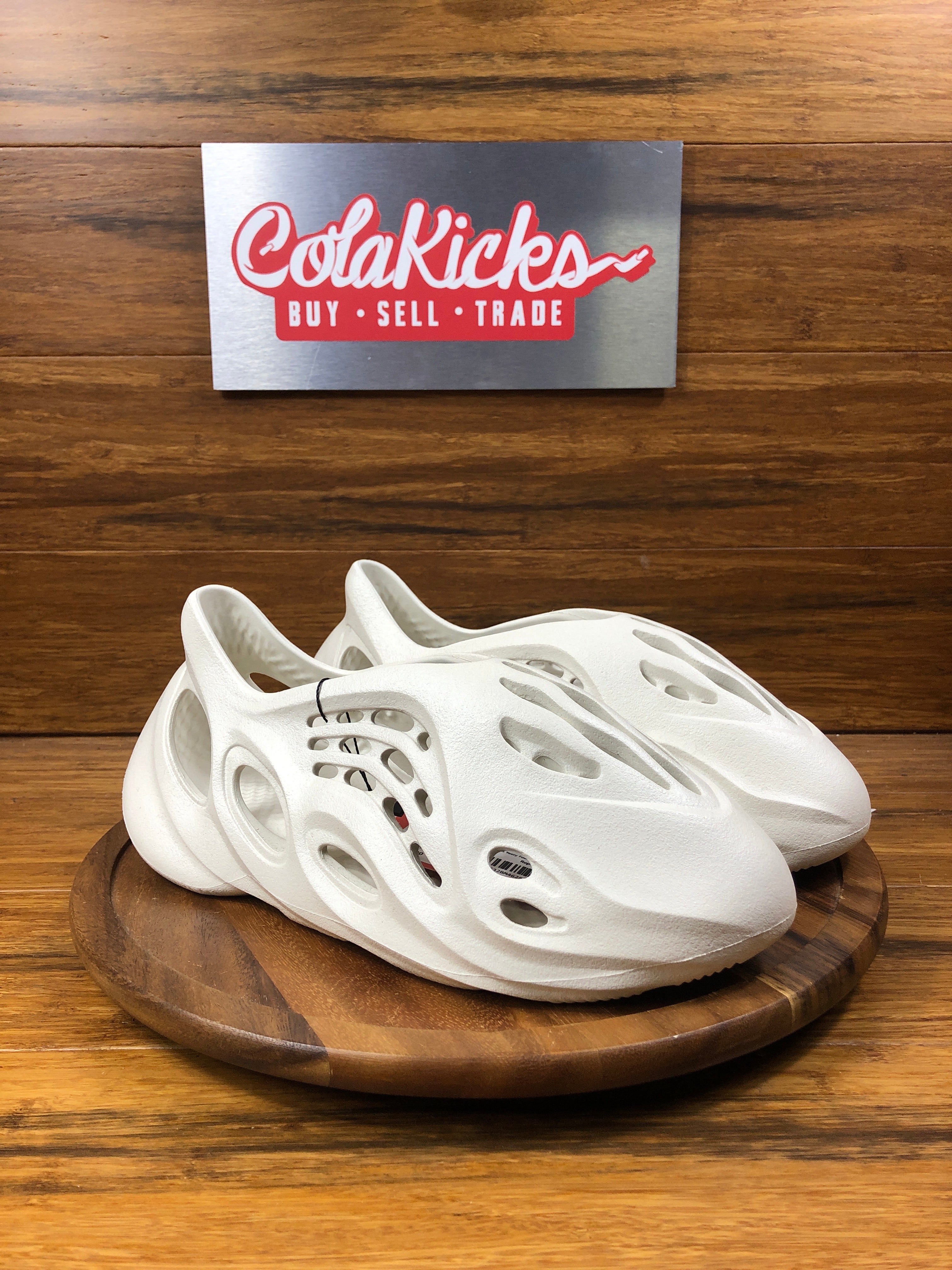 adidas Yeezy Foam RNNR Sand