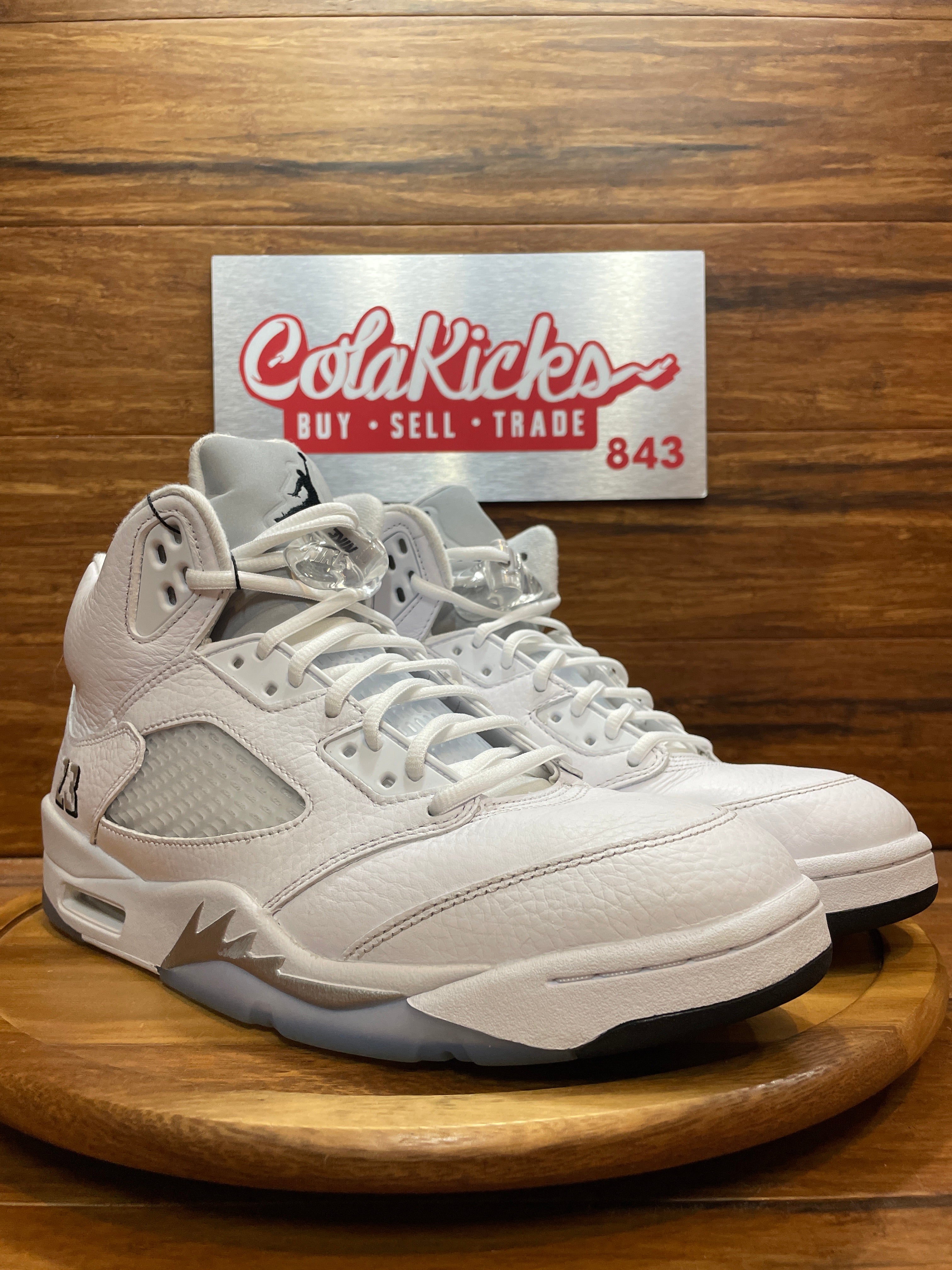 Jordan 5 Retro White Metallic (2026)