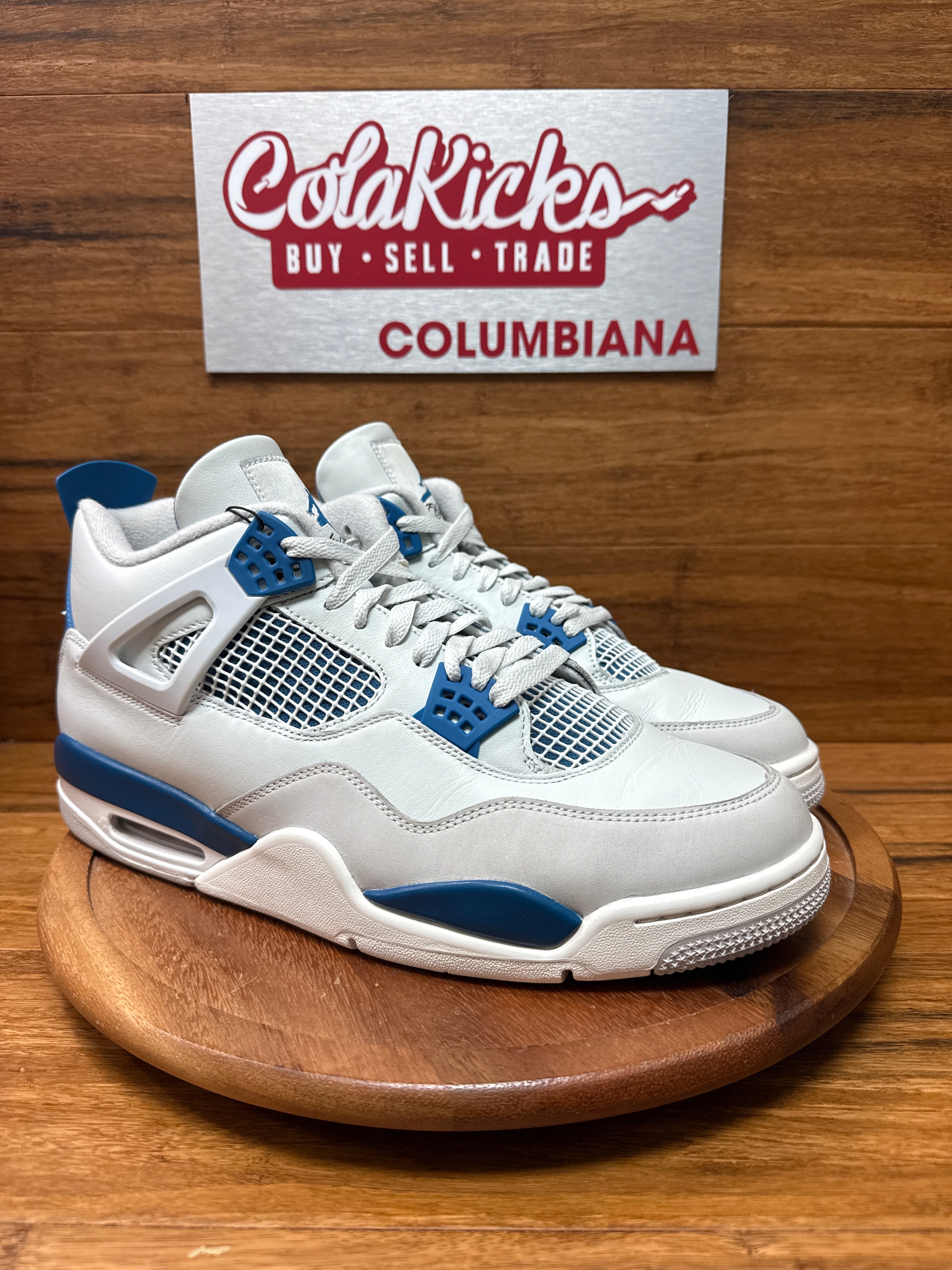 Jordan 4 Retro Military Blue (2024)