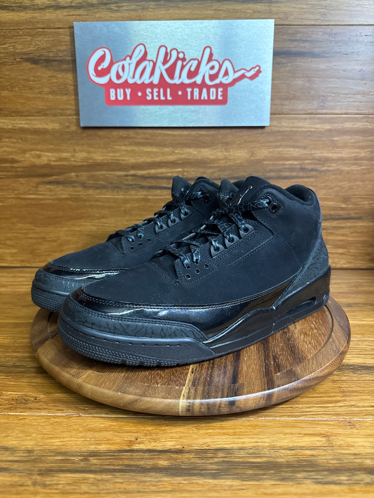 Jordan 3 Retro Black Cat (2025)