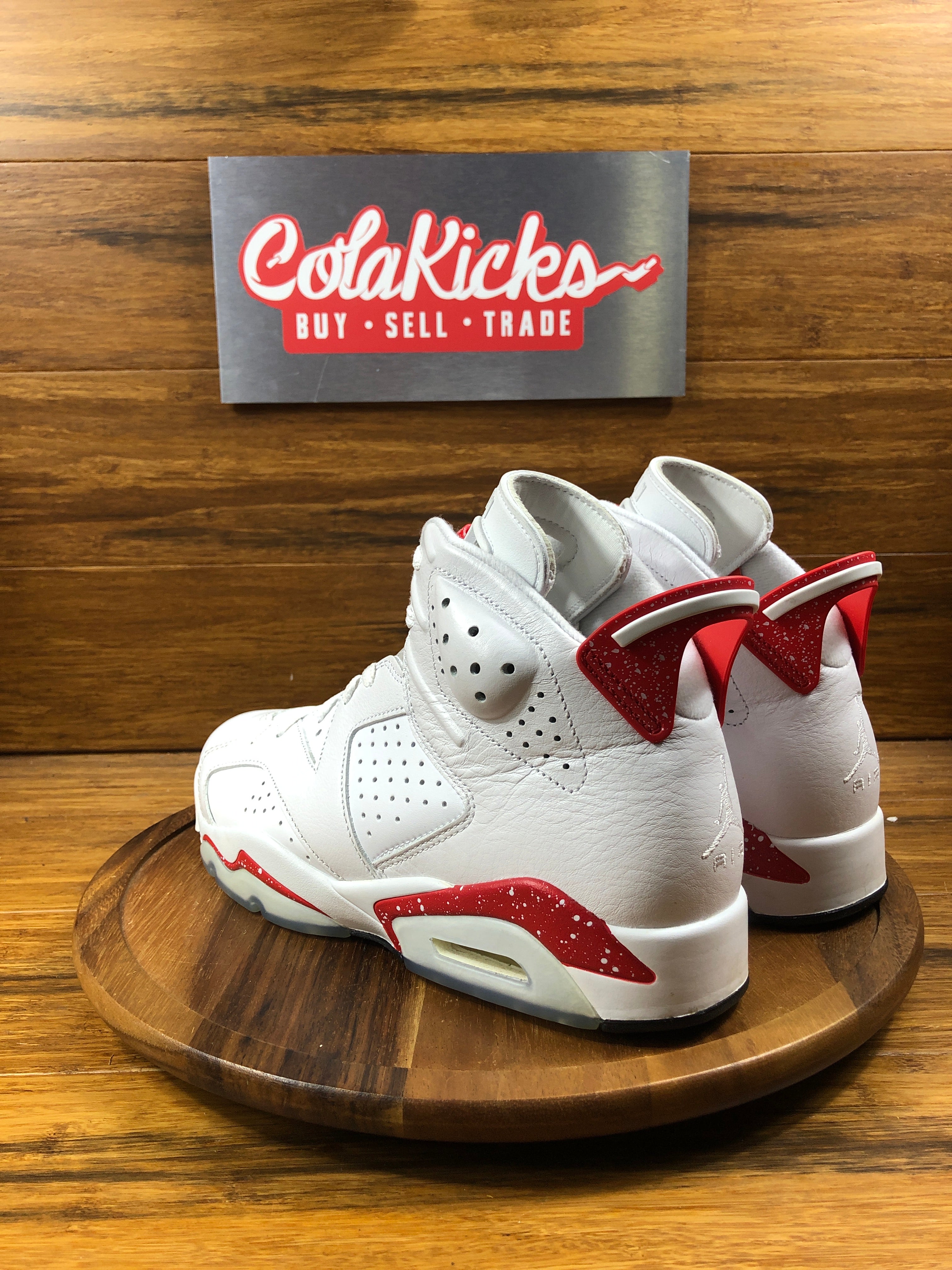 Jordan 6 Retro Red Oreo