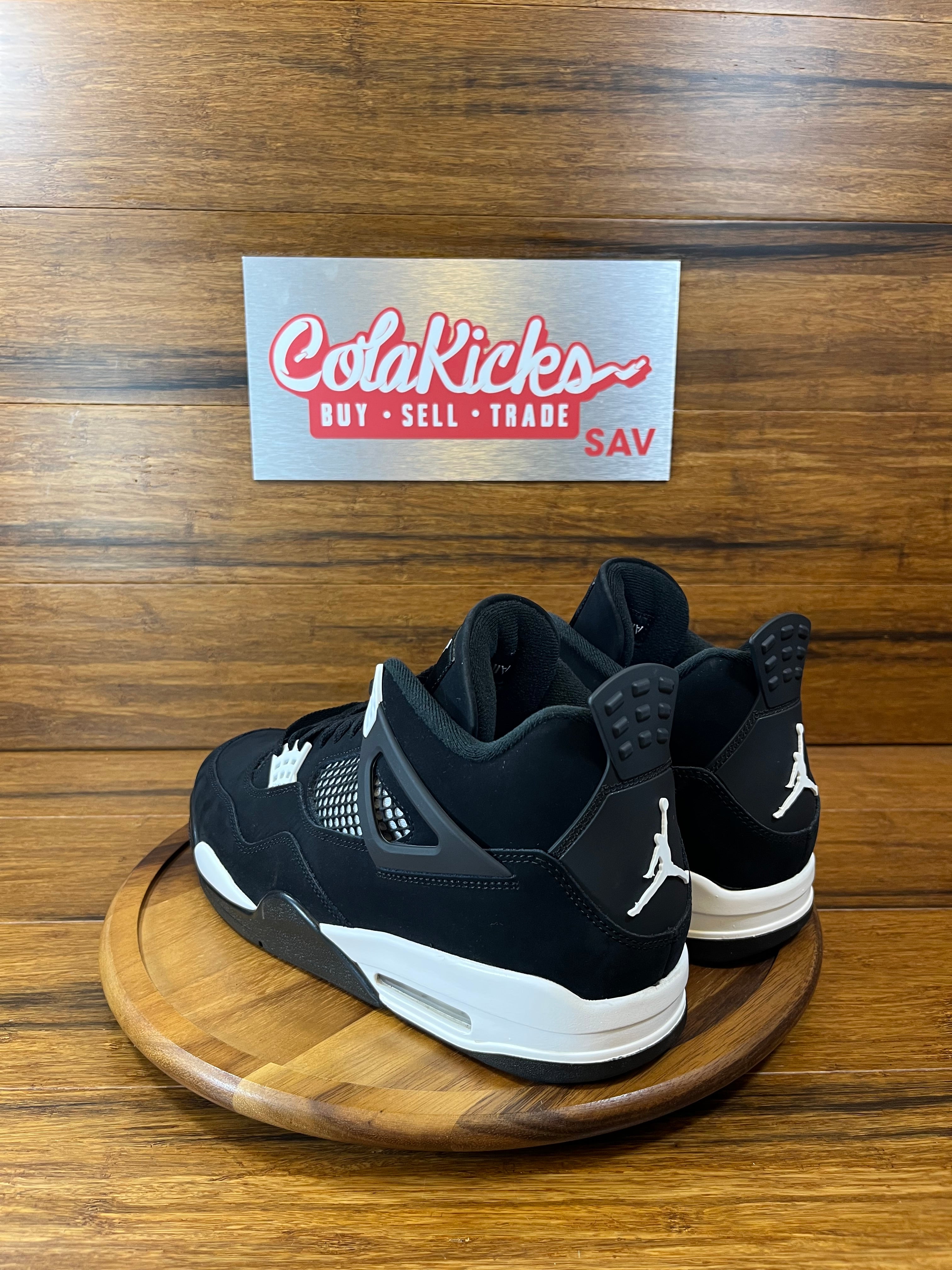 Jordan 4 Retro White Thunder