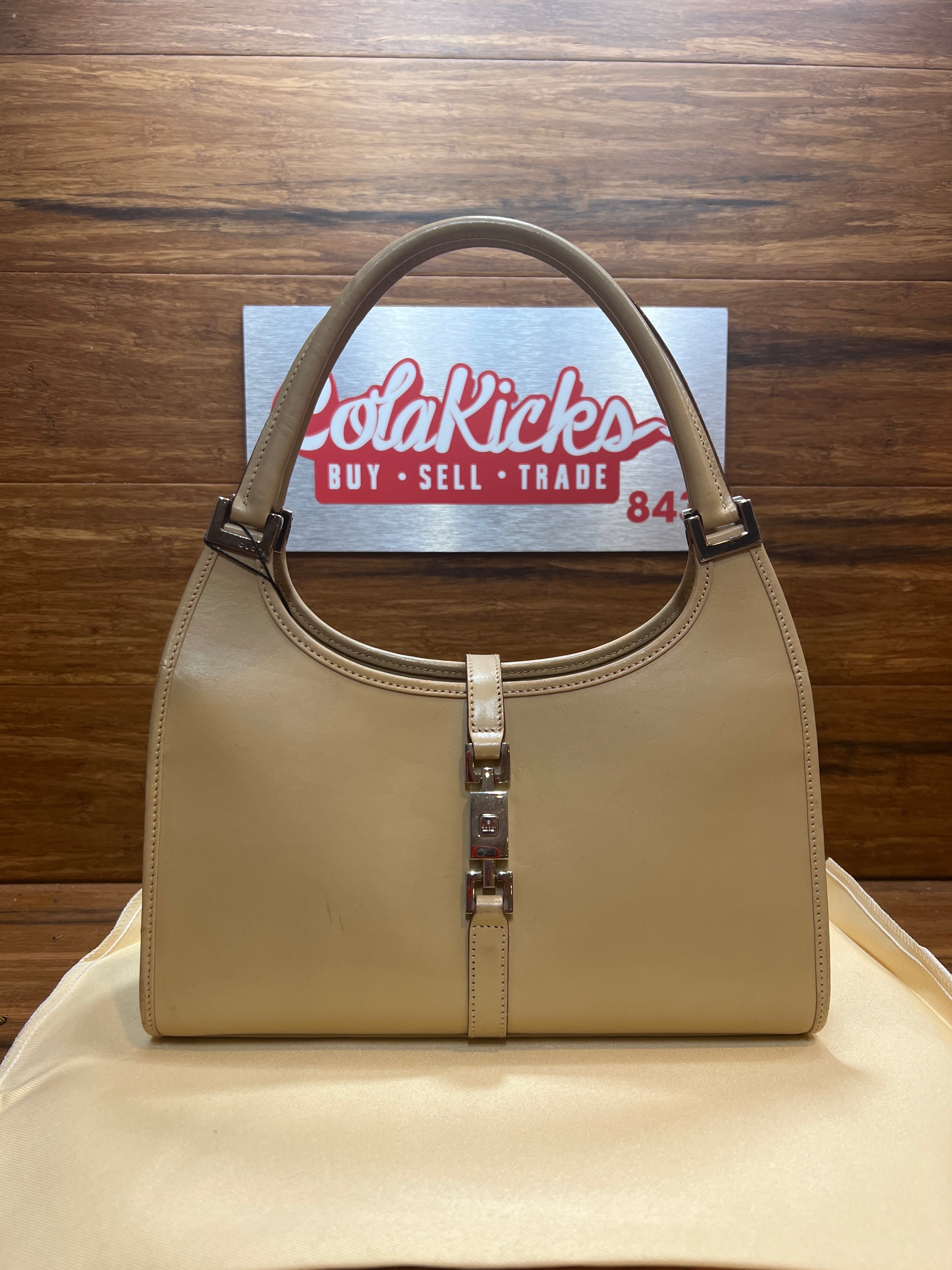 Gucci Jackie Shoulder Bag Beige Leather