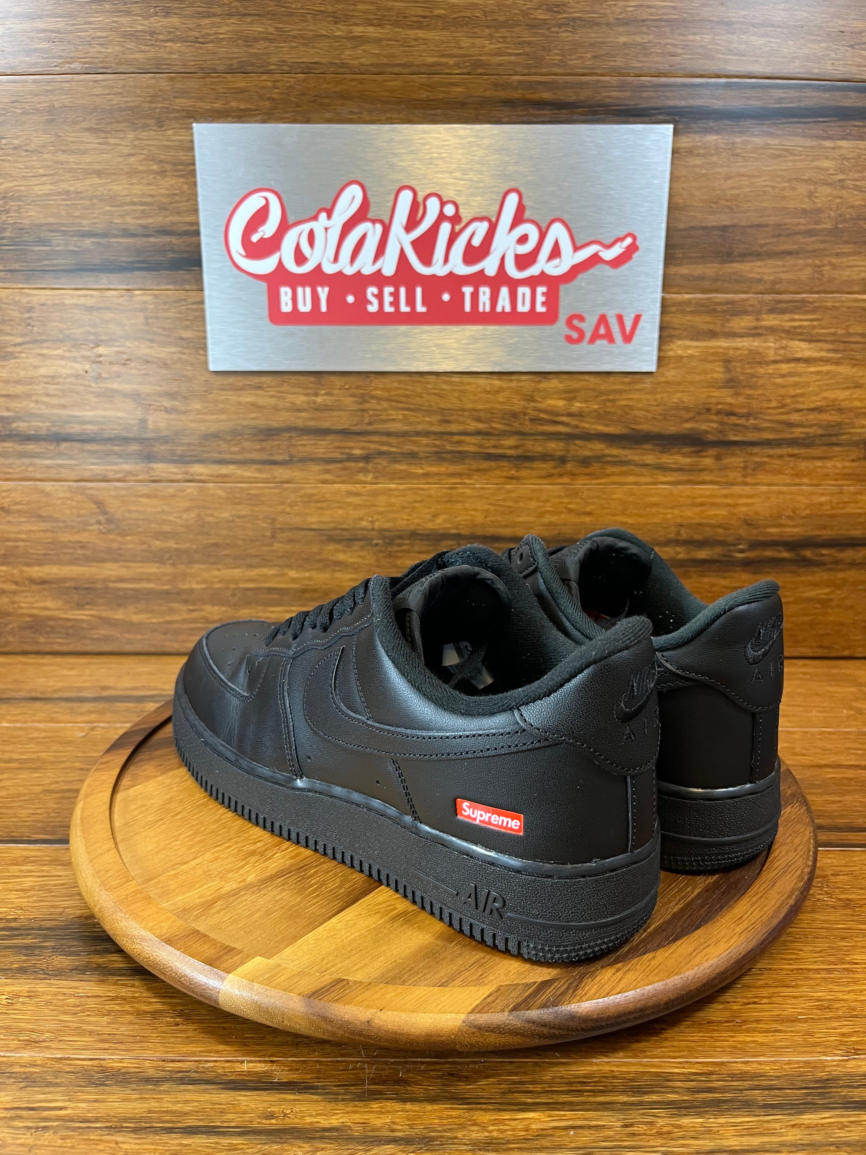 Nike Air Force 1 Low Supreme Black