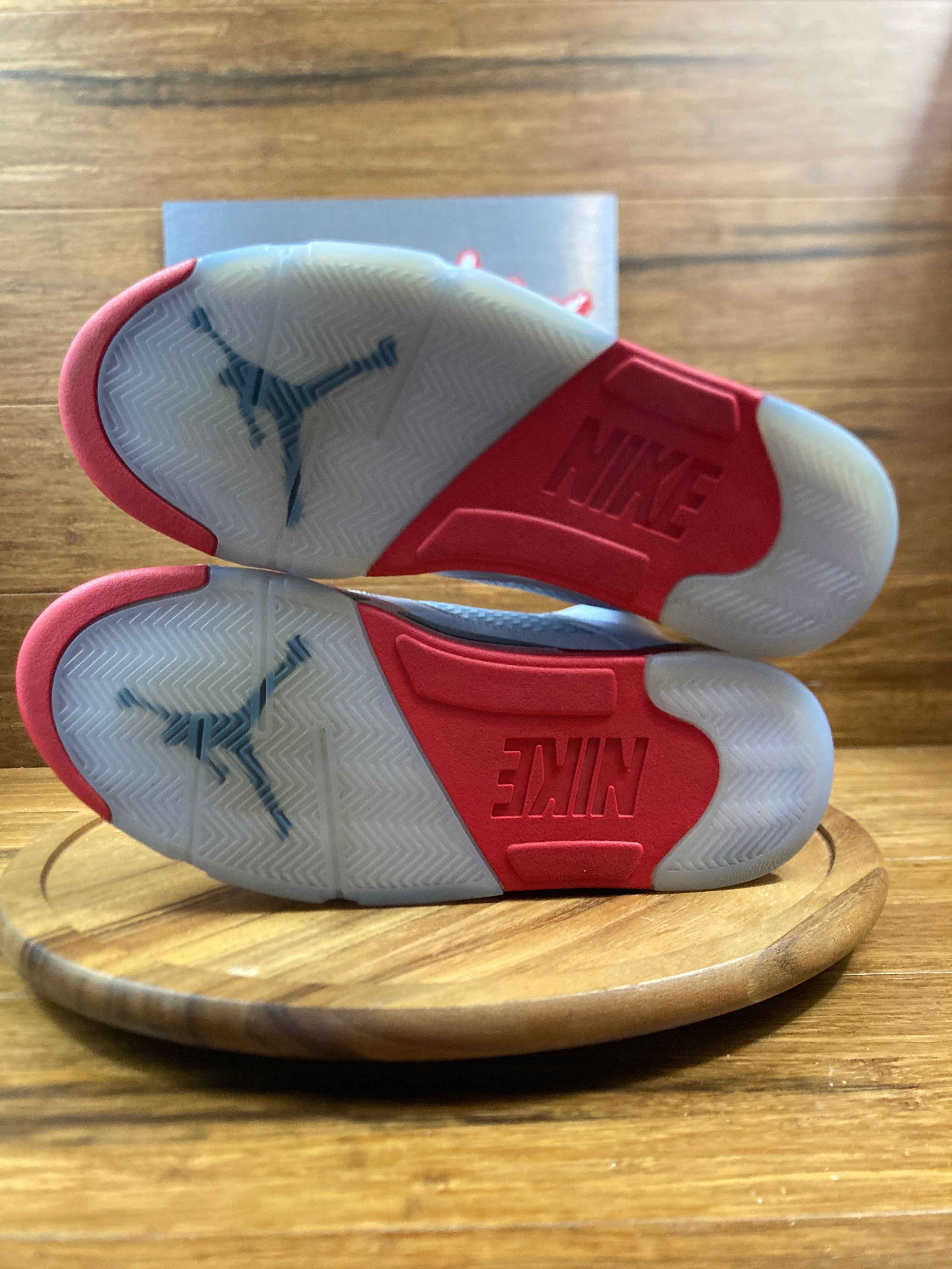 Jordan 5 Retro Fire Red Black Tongue (2025)