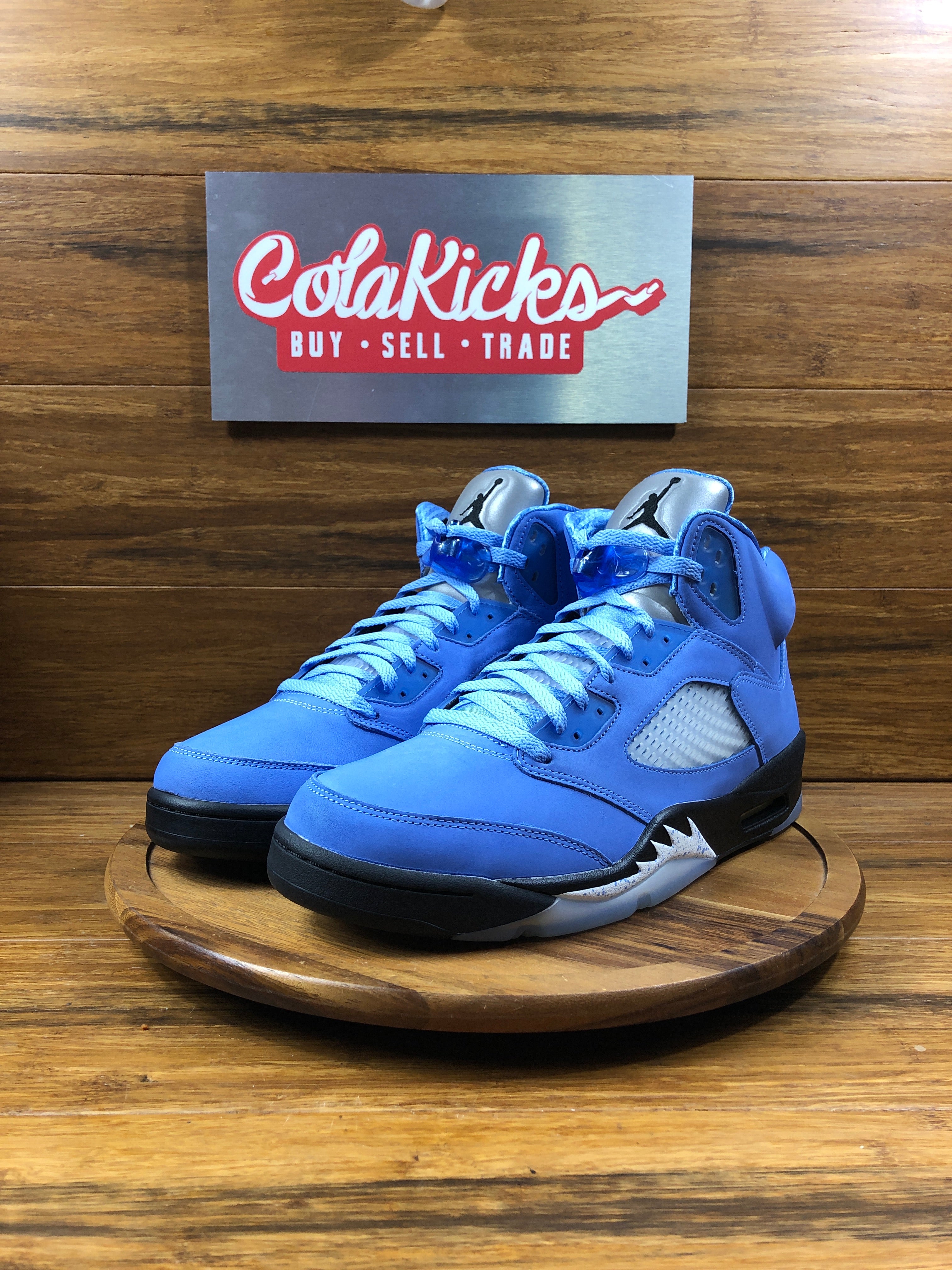 Jordan 5 Retro UNC University Blue