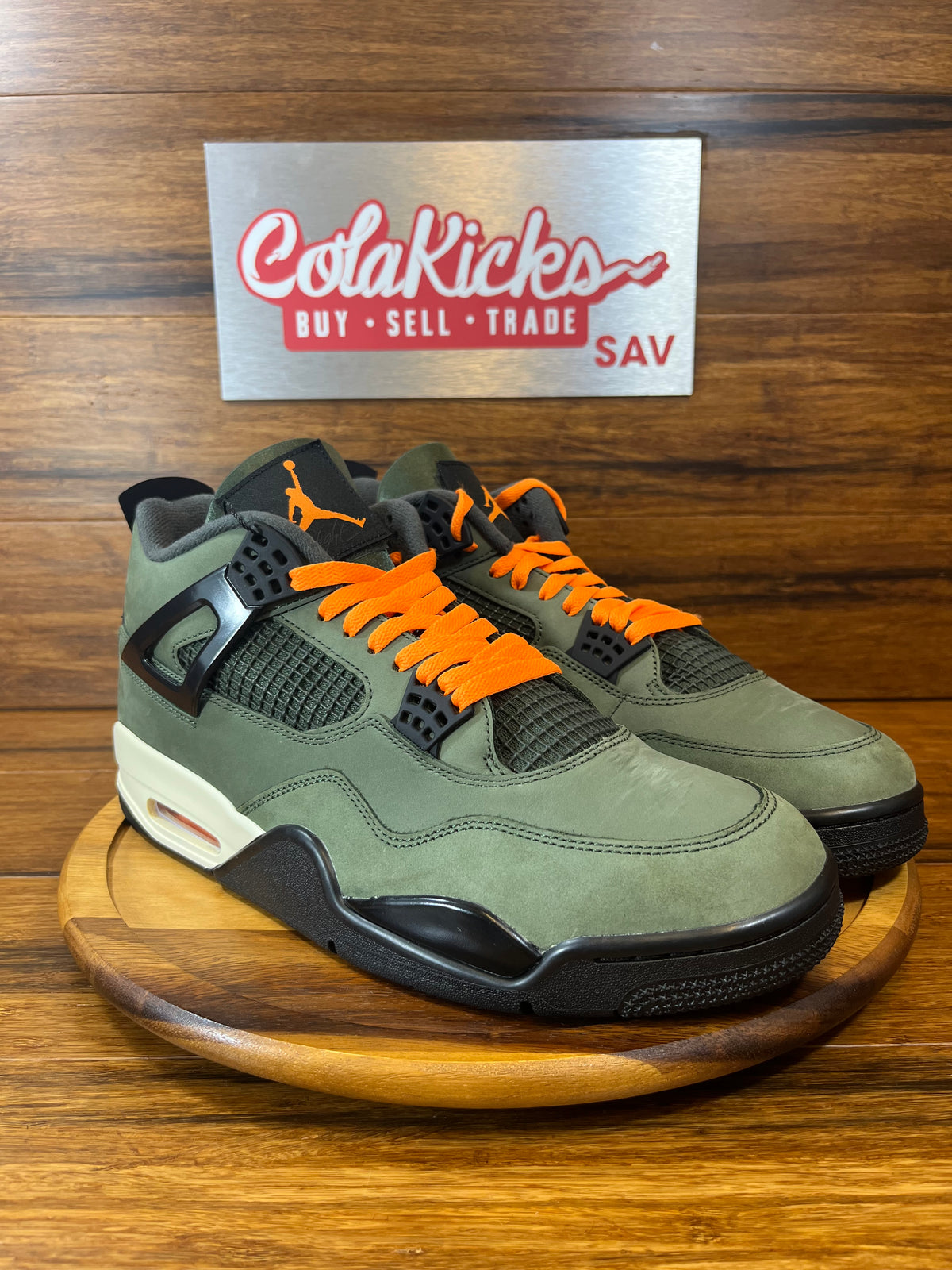 Jordan 4 Retro OG SP Undefeated (2025) (missing extras)