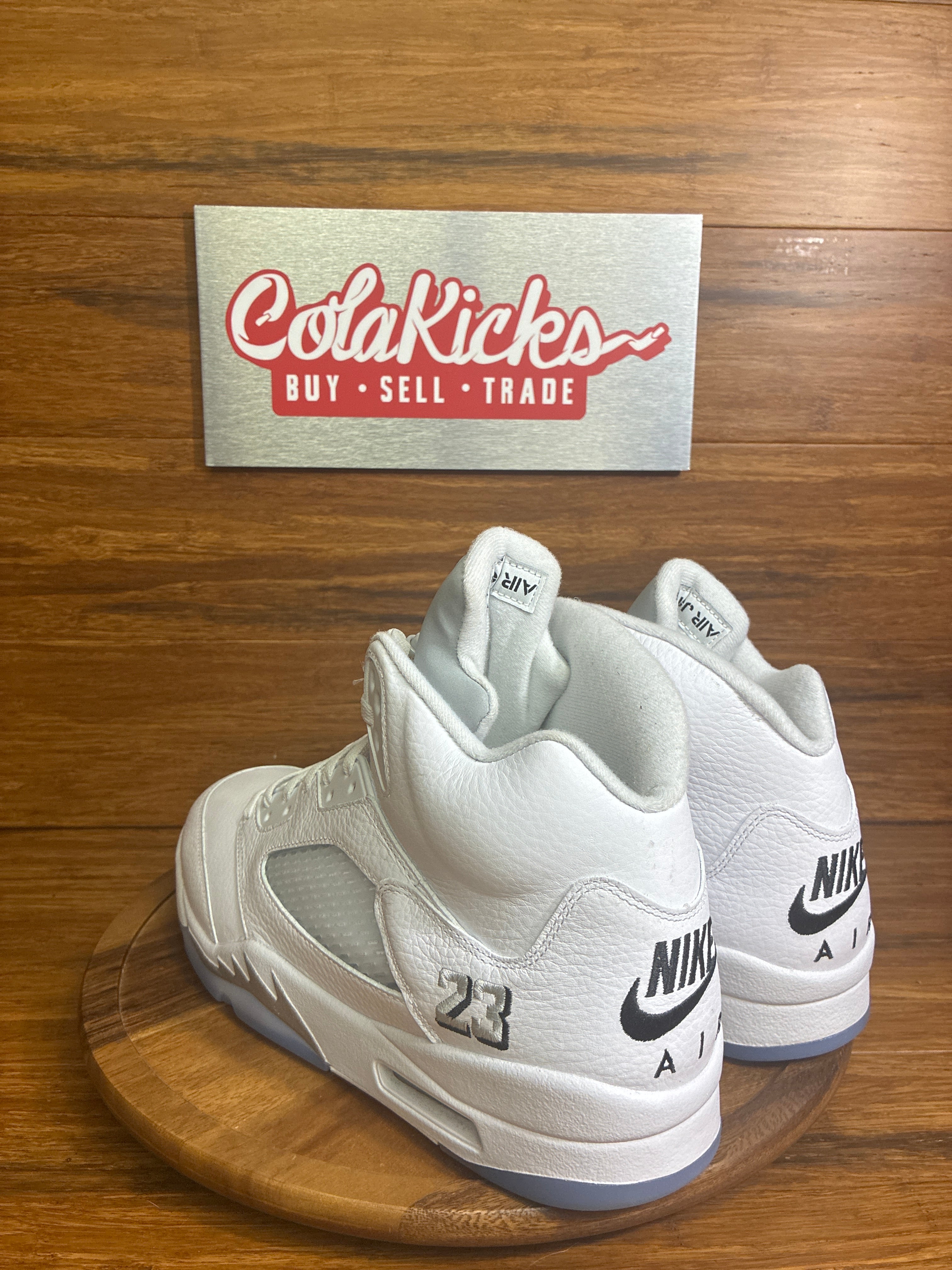 Jordan 5 Retro White Metallic (2026)