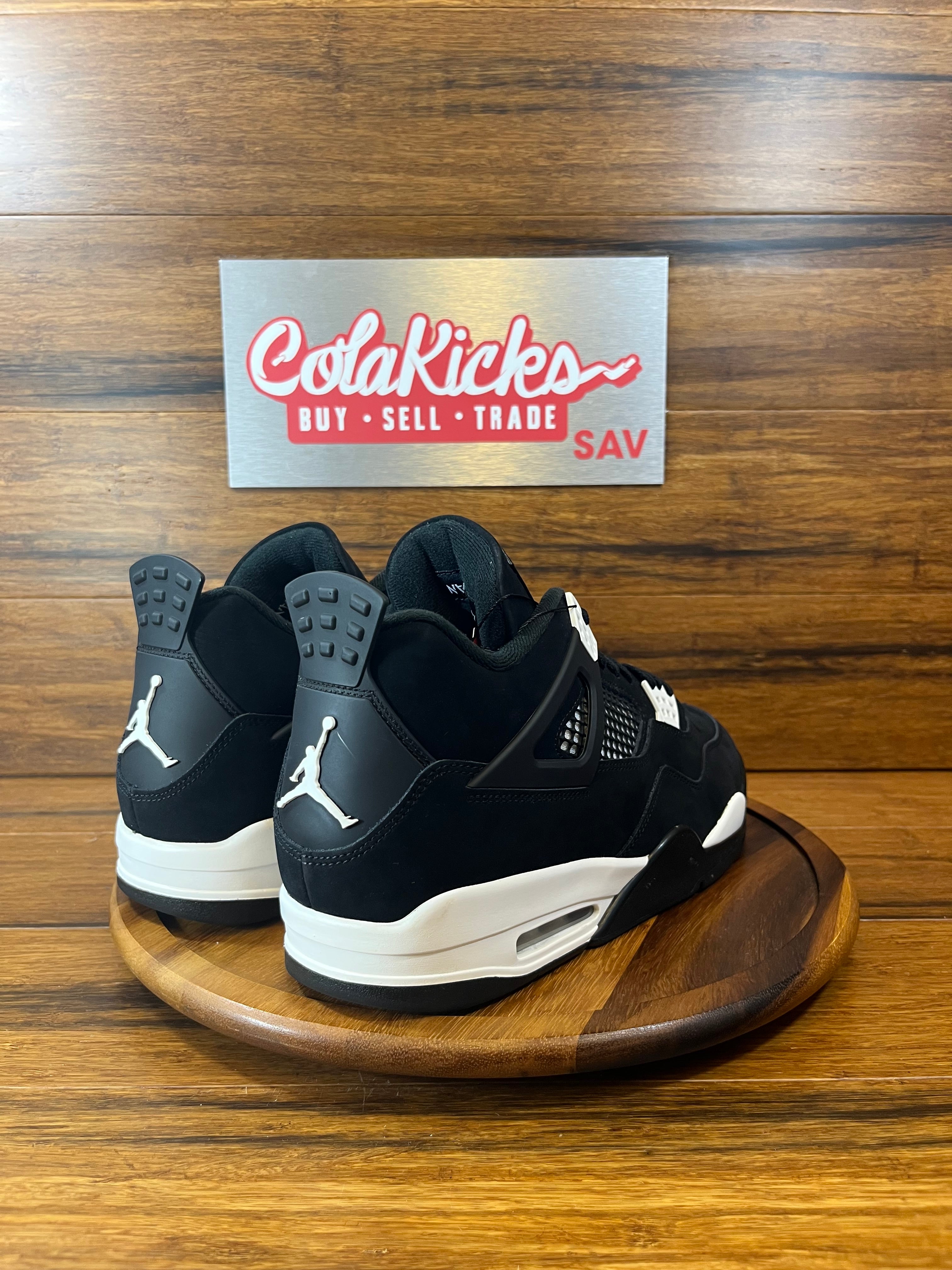Jordan 4 Retro White Thunder