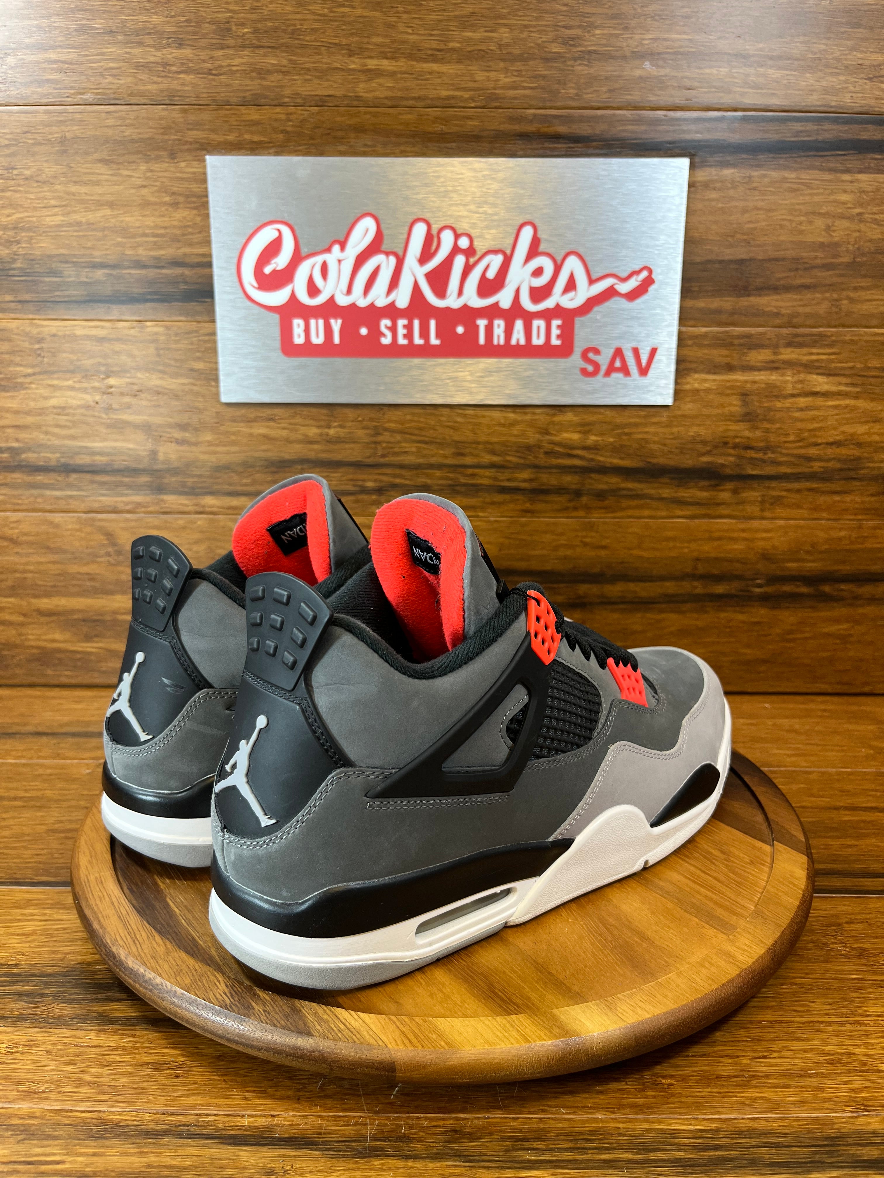 Jordan 4 Retro Infrared