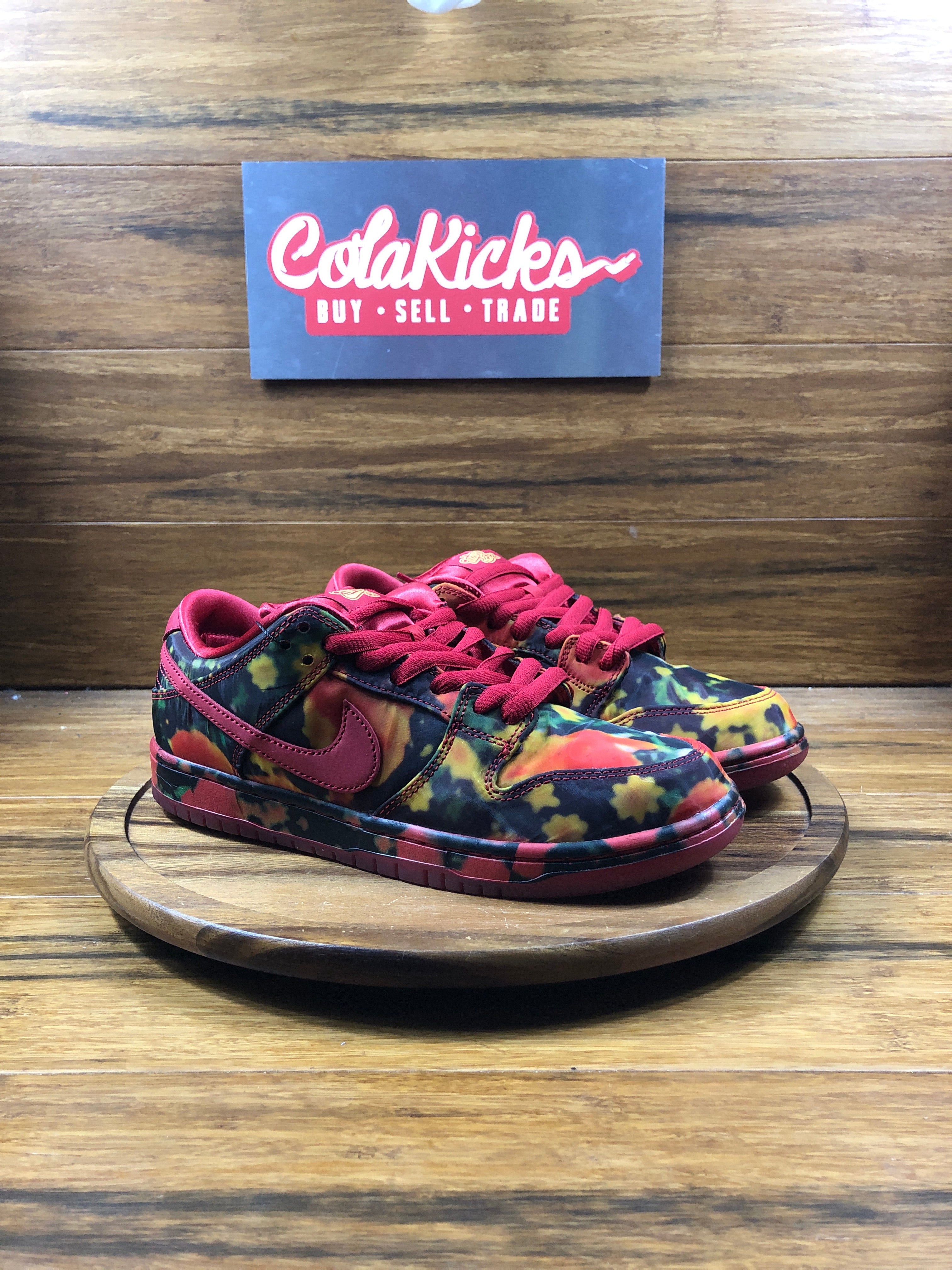 Nike SB Dunk Low The Wizard of Oz Poppy Field