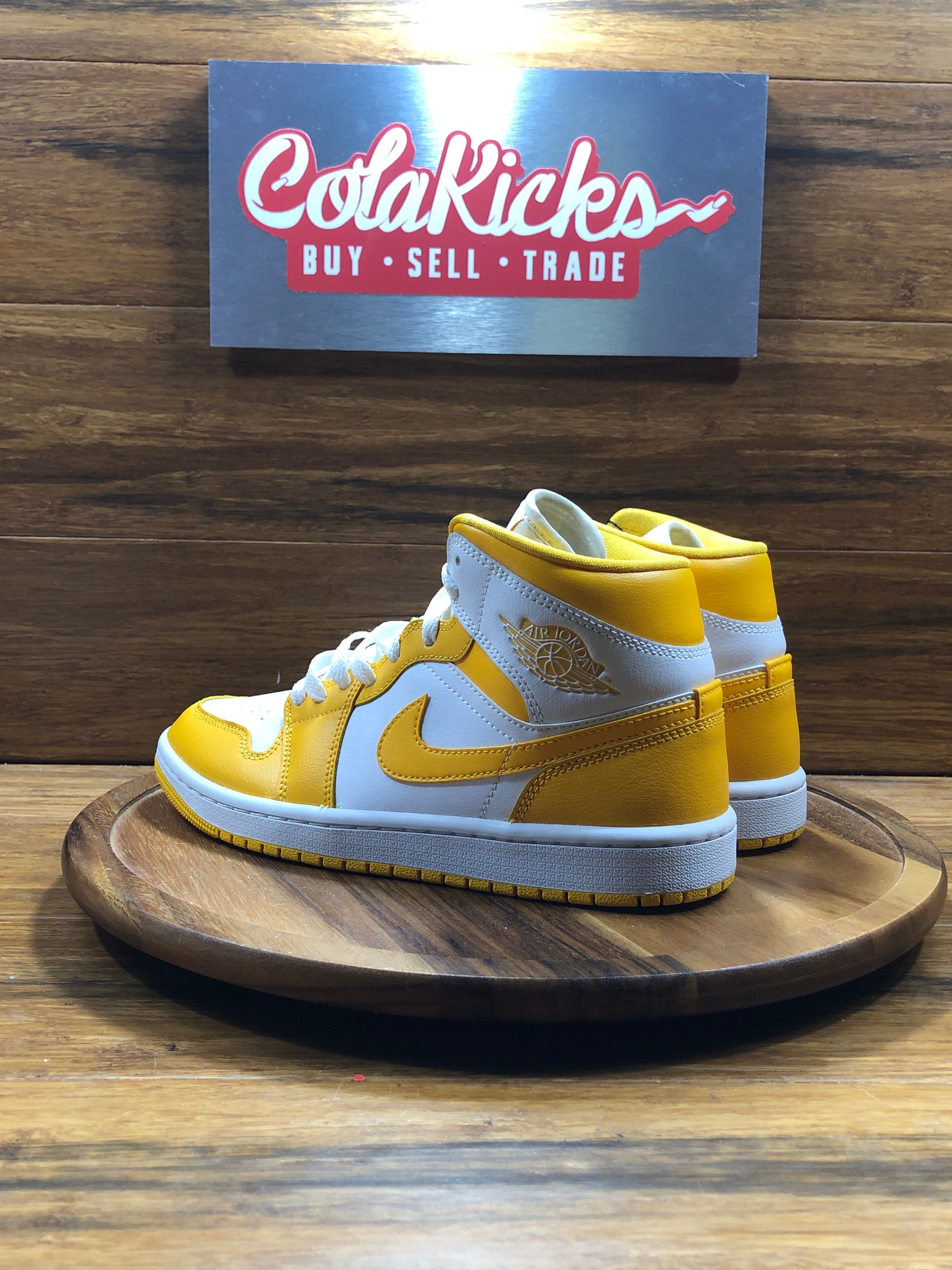 Jordan 1 Mid White University Gold (Women's)