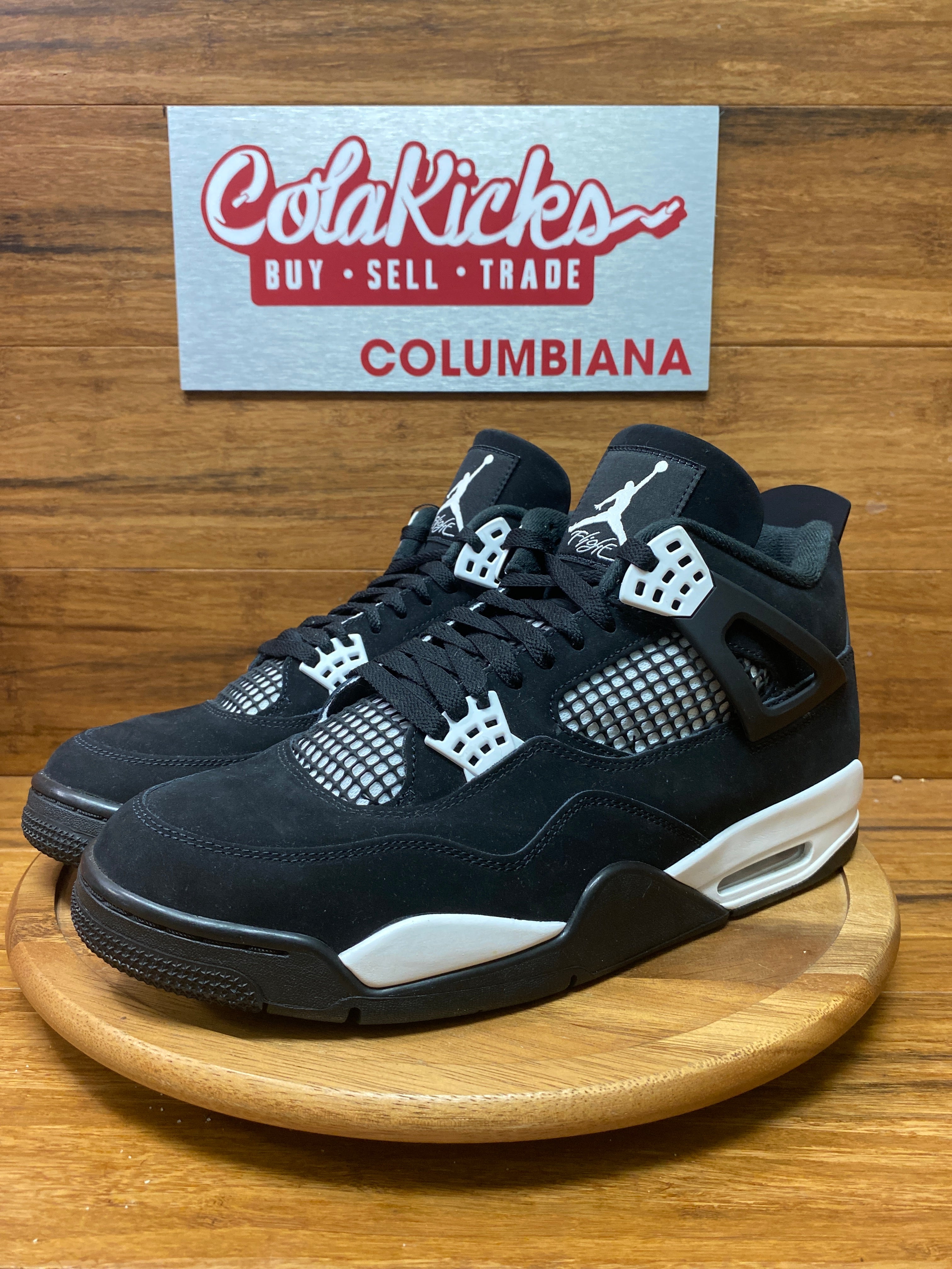 Jordan 4 Retro White Thunder