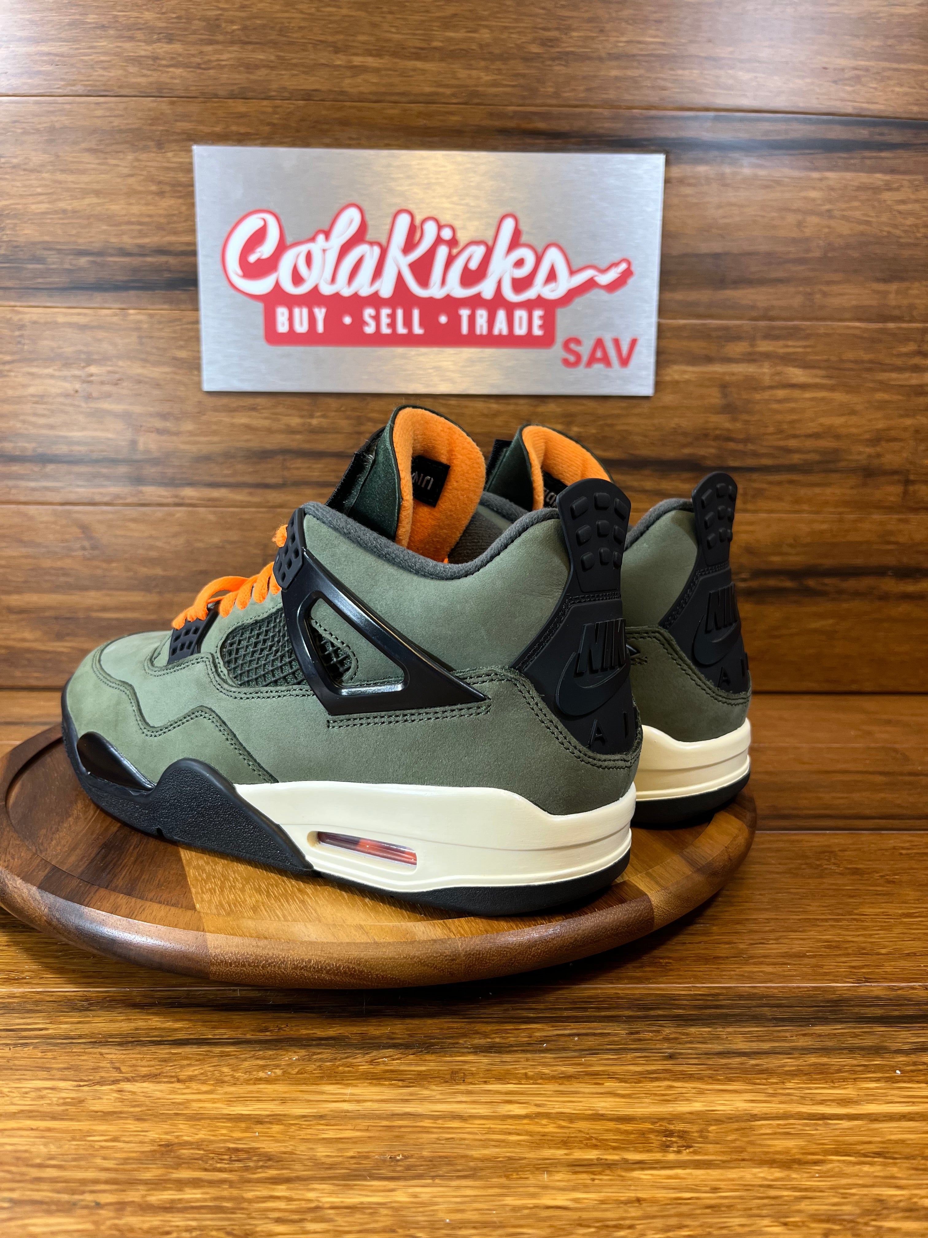 Jordan 4 Retro OG SP Undefeated (2025)
