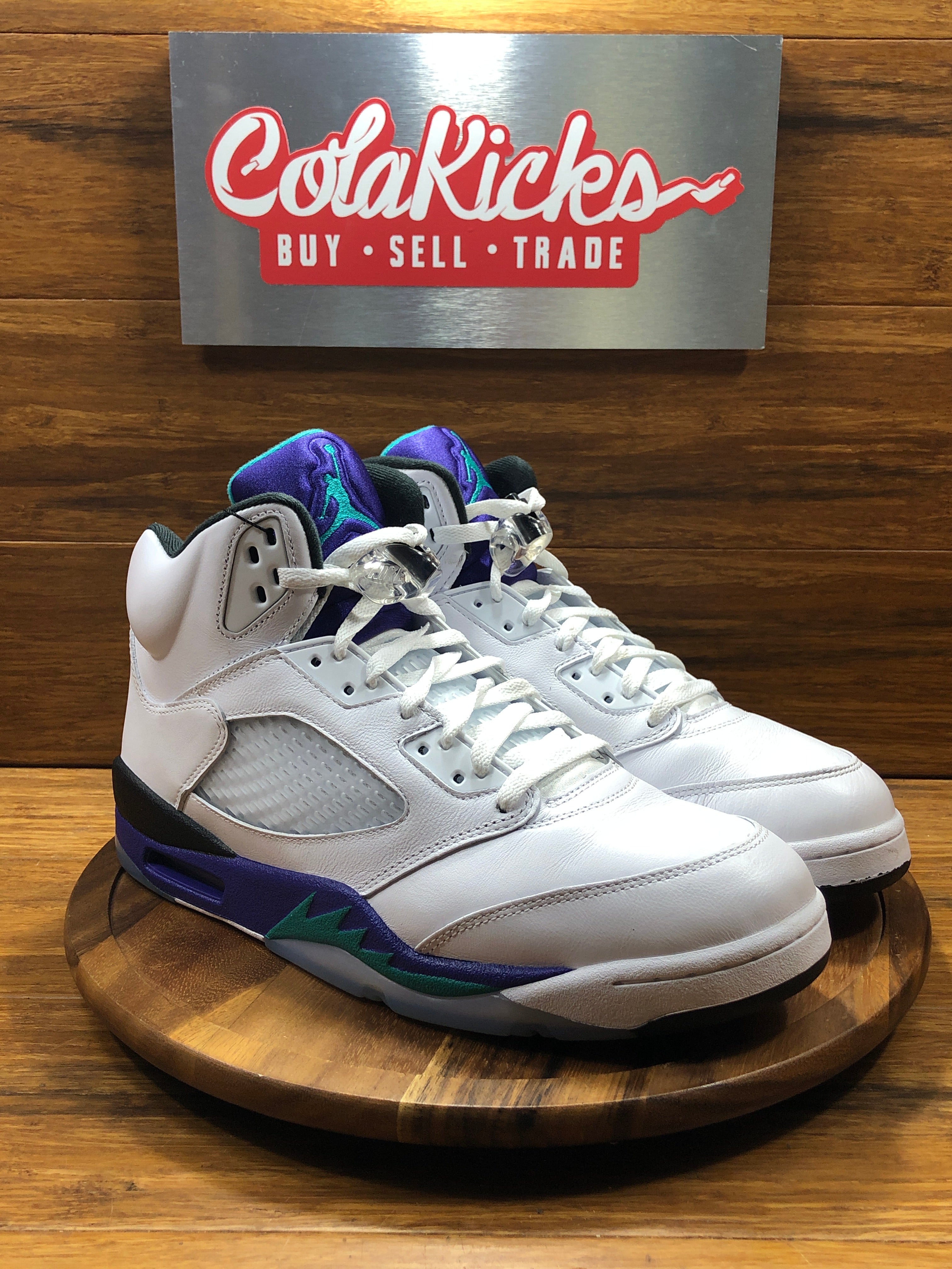 Jordan 5 Retro Grape (2025)