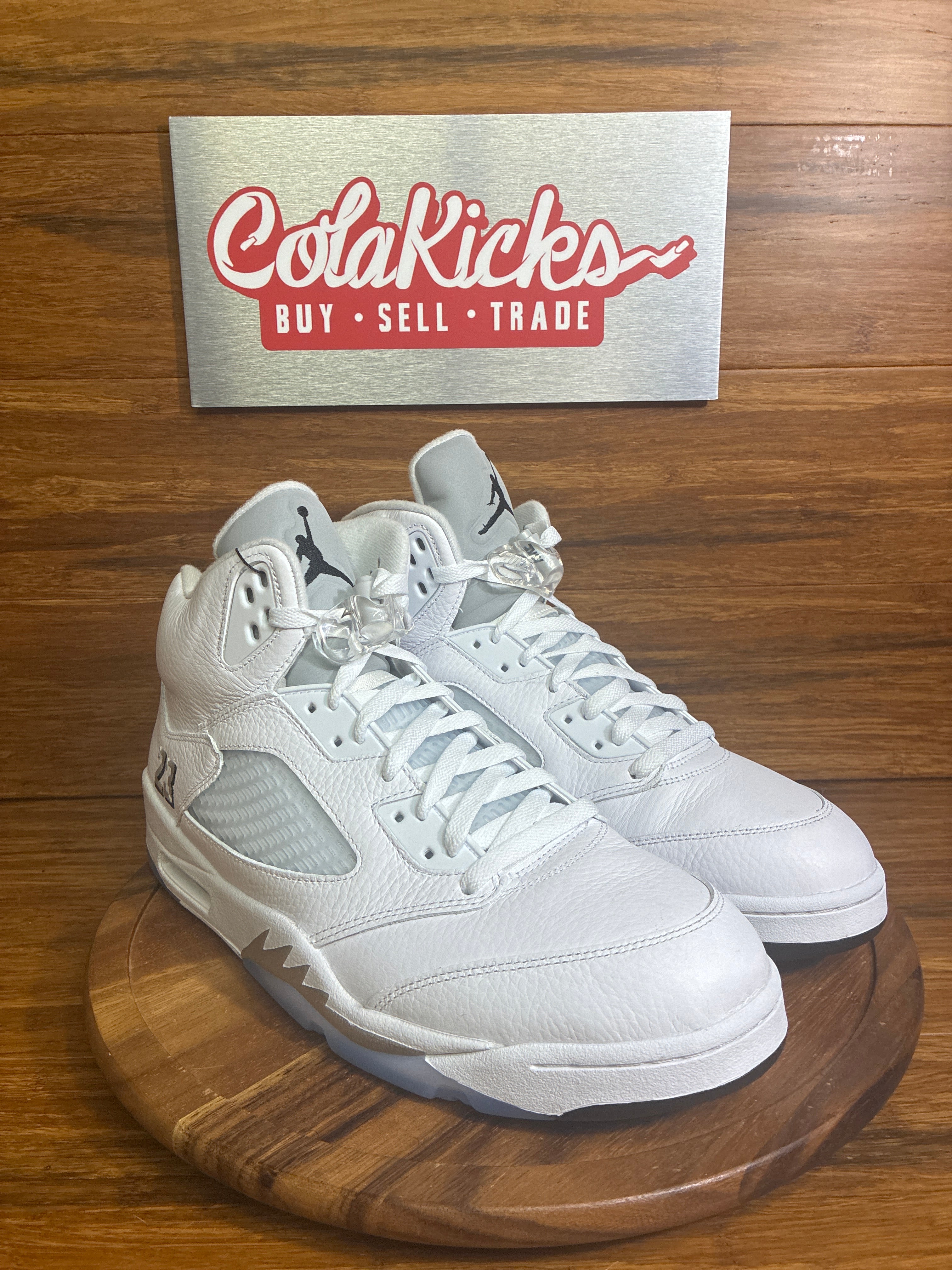 Jordan 5 Retro White Metallic (2026)