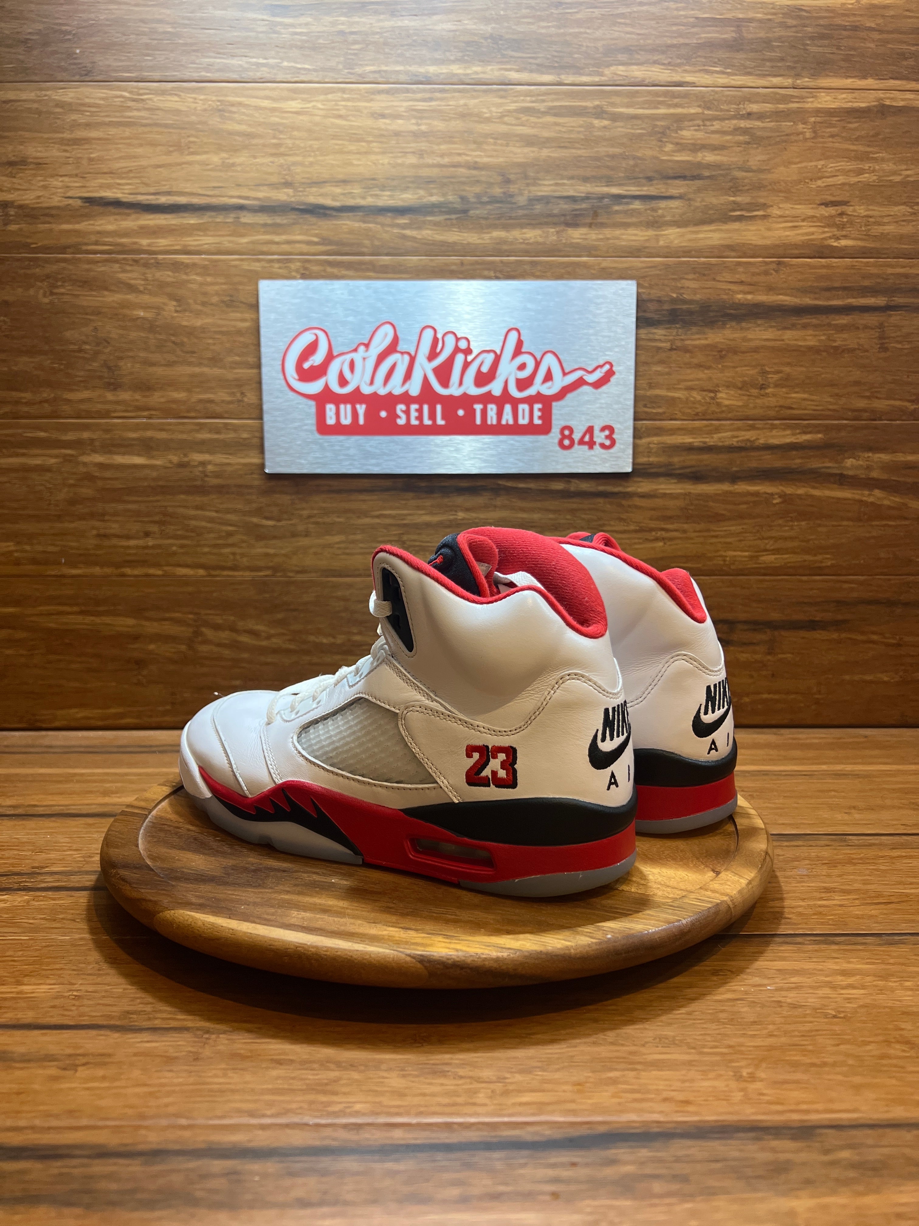 Jordan 5 Retro Fire Red Black Tongue (2025)