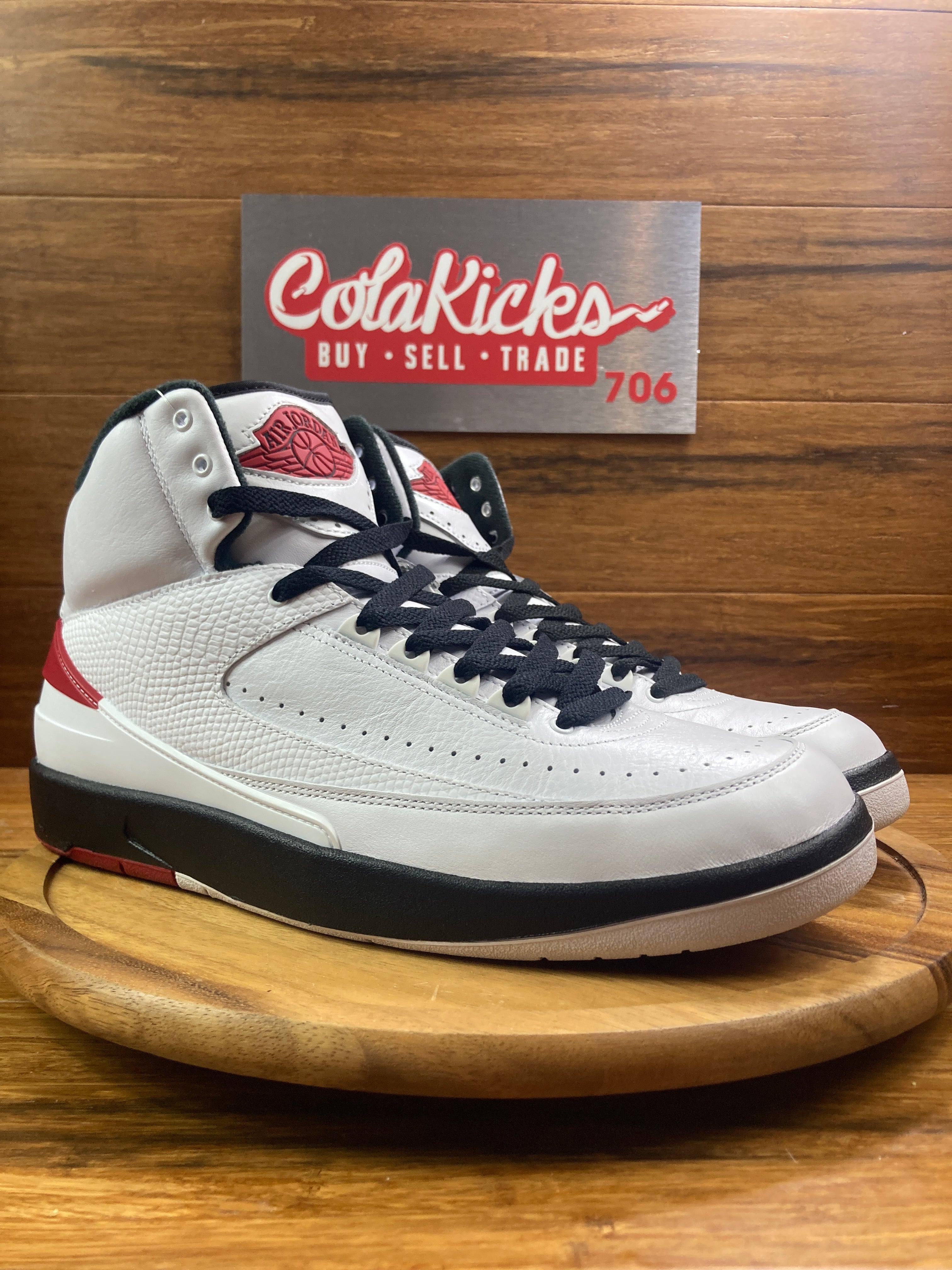 Jordan 2 Retro OG Chicago (2022)
