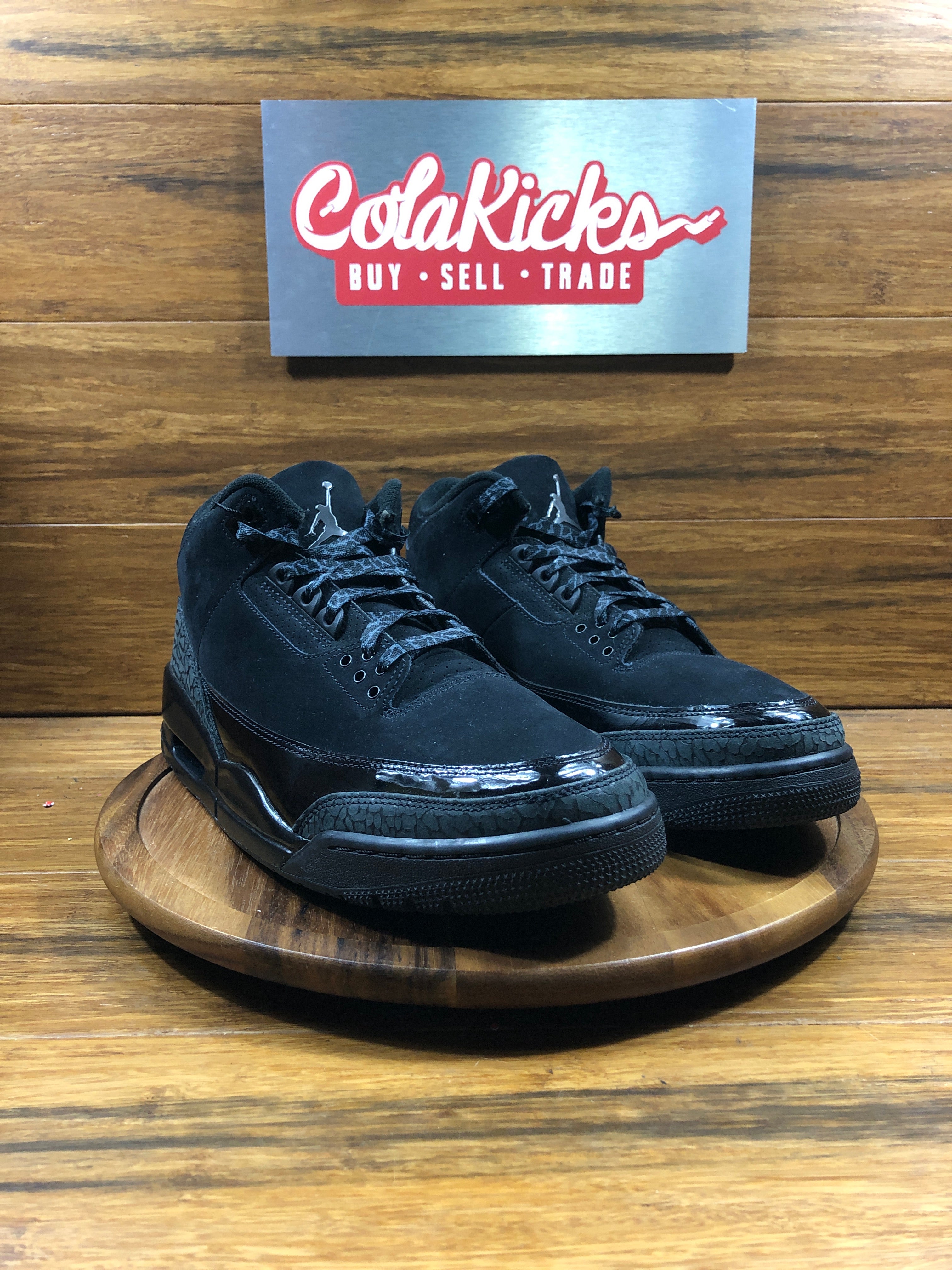 Jordan 3 Retro Black Cat (2025)