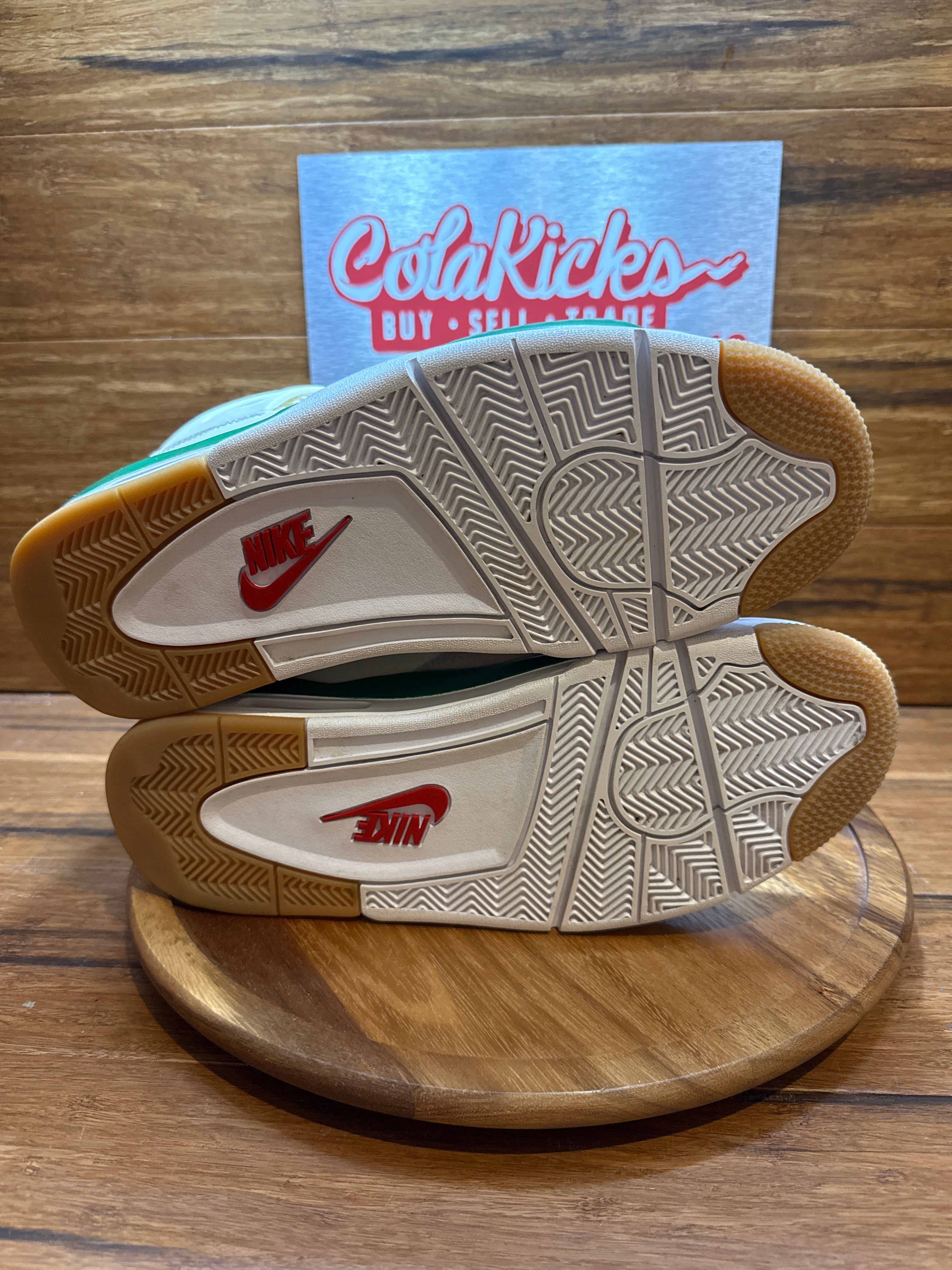 Jordan 4 Retro SB Pine Green