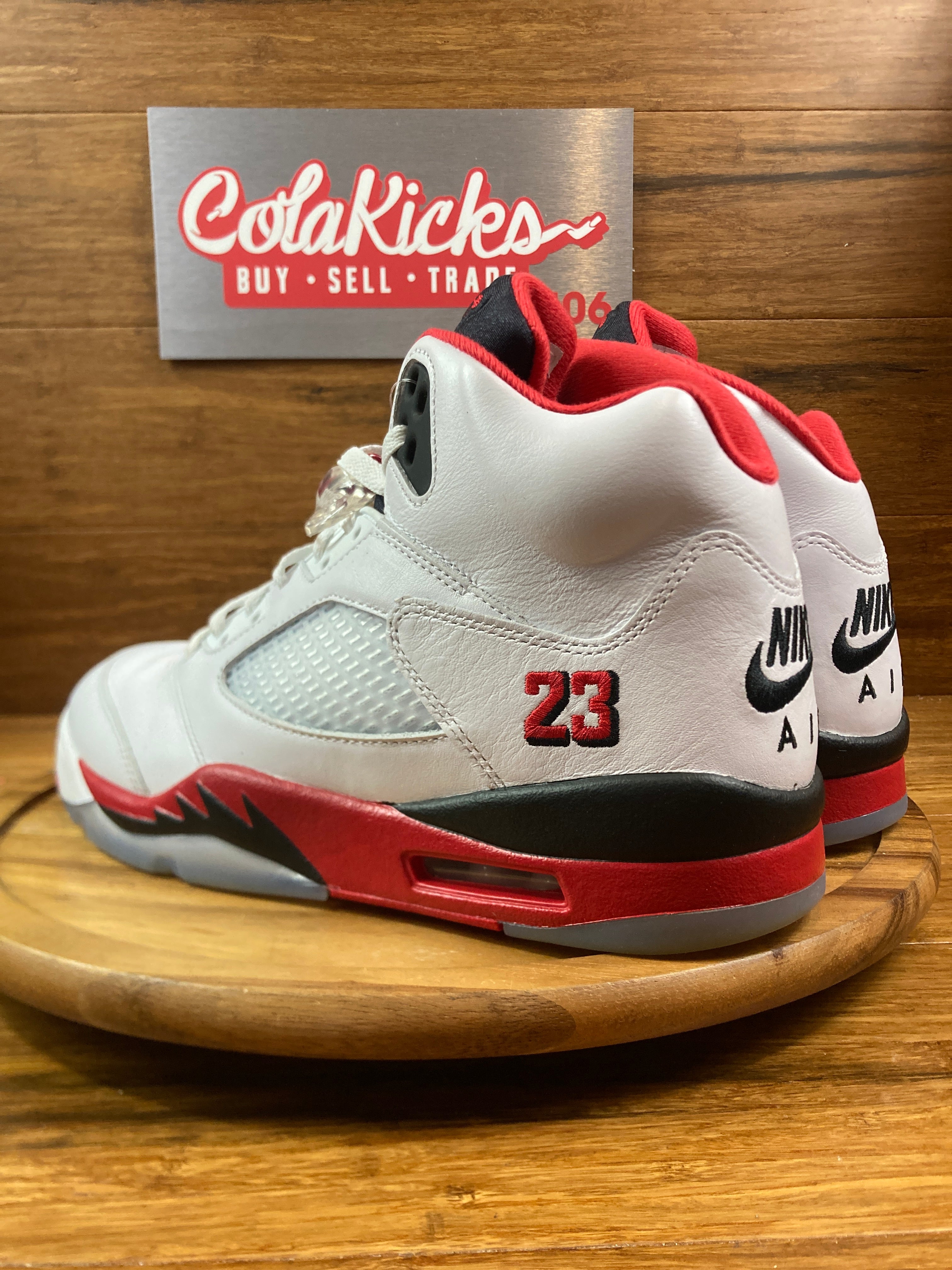 Jordan 5 Retro Fire Red Black Tongue (2025)
