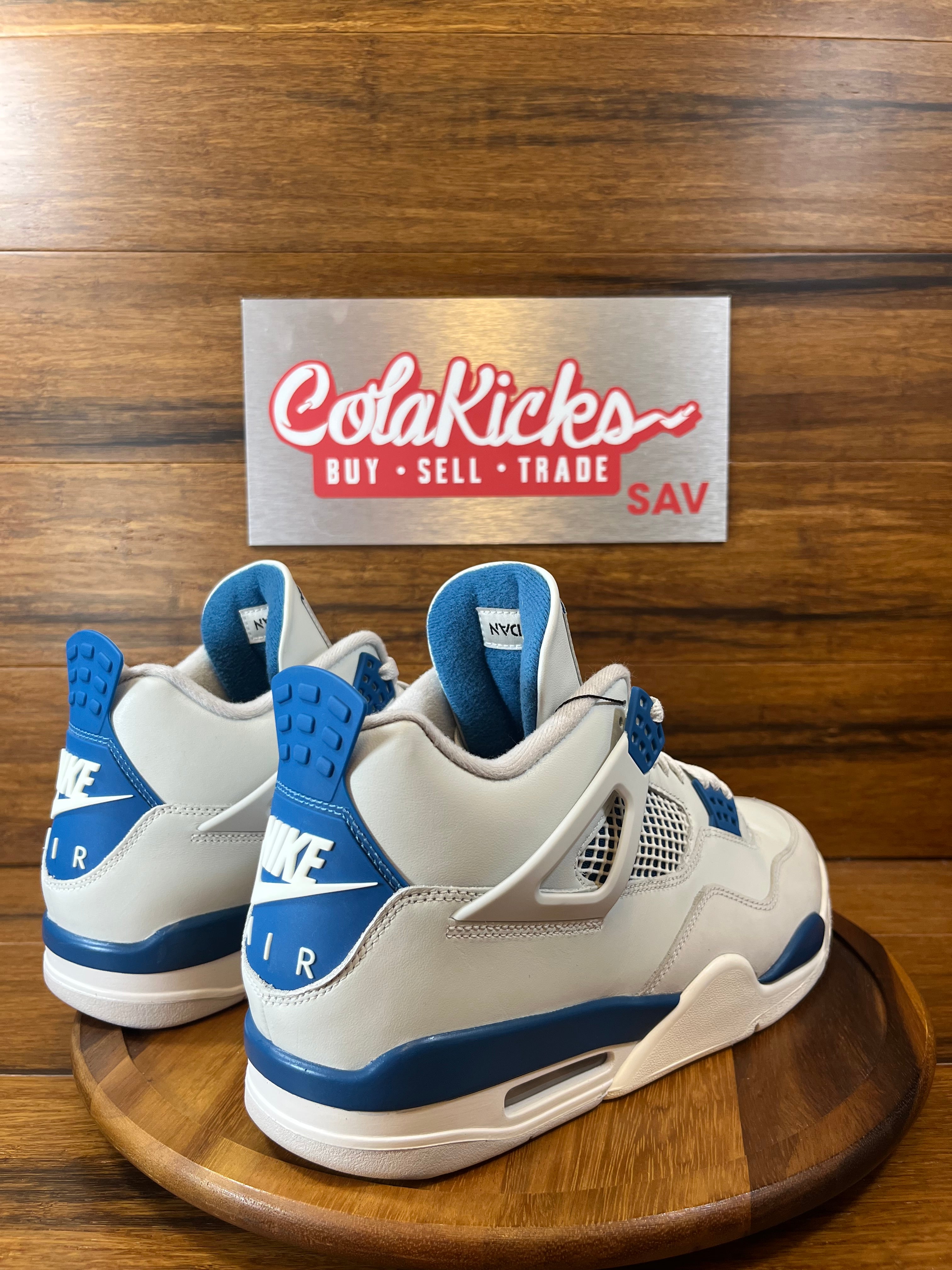 Jordan 4 Retro Military Blue (2024)