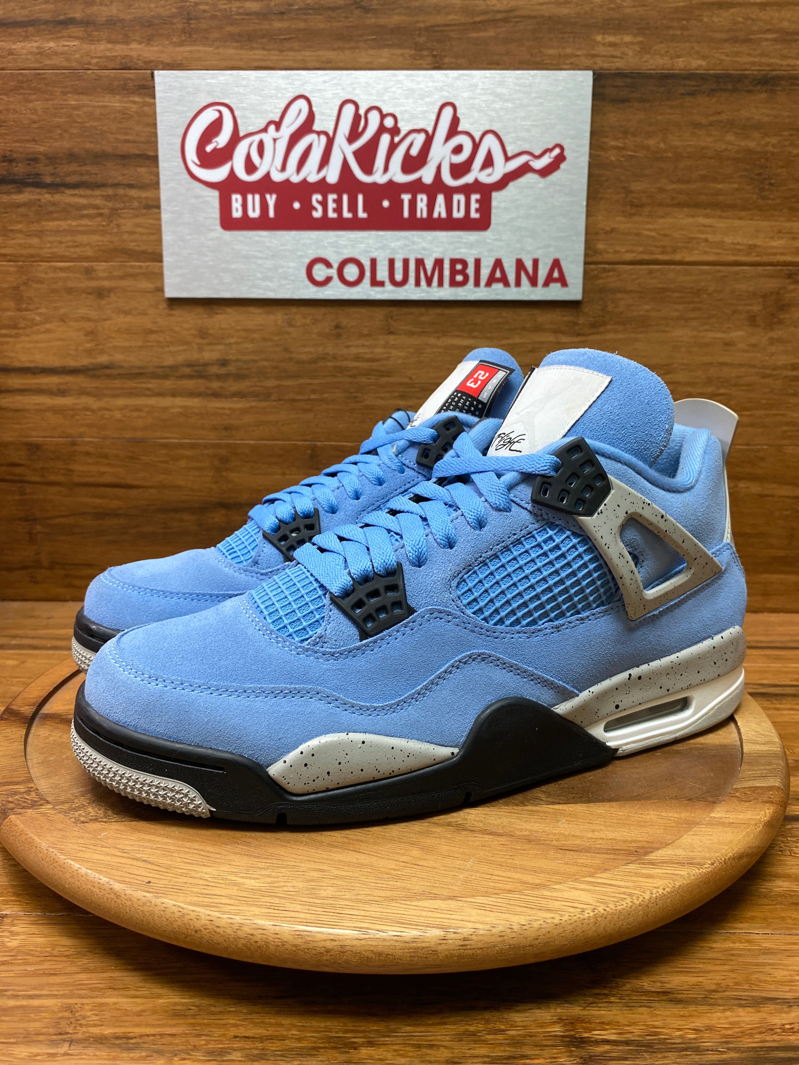 Jordan 4 Retro University Blue