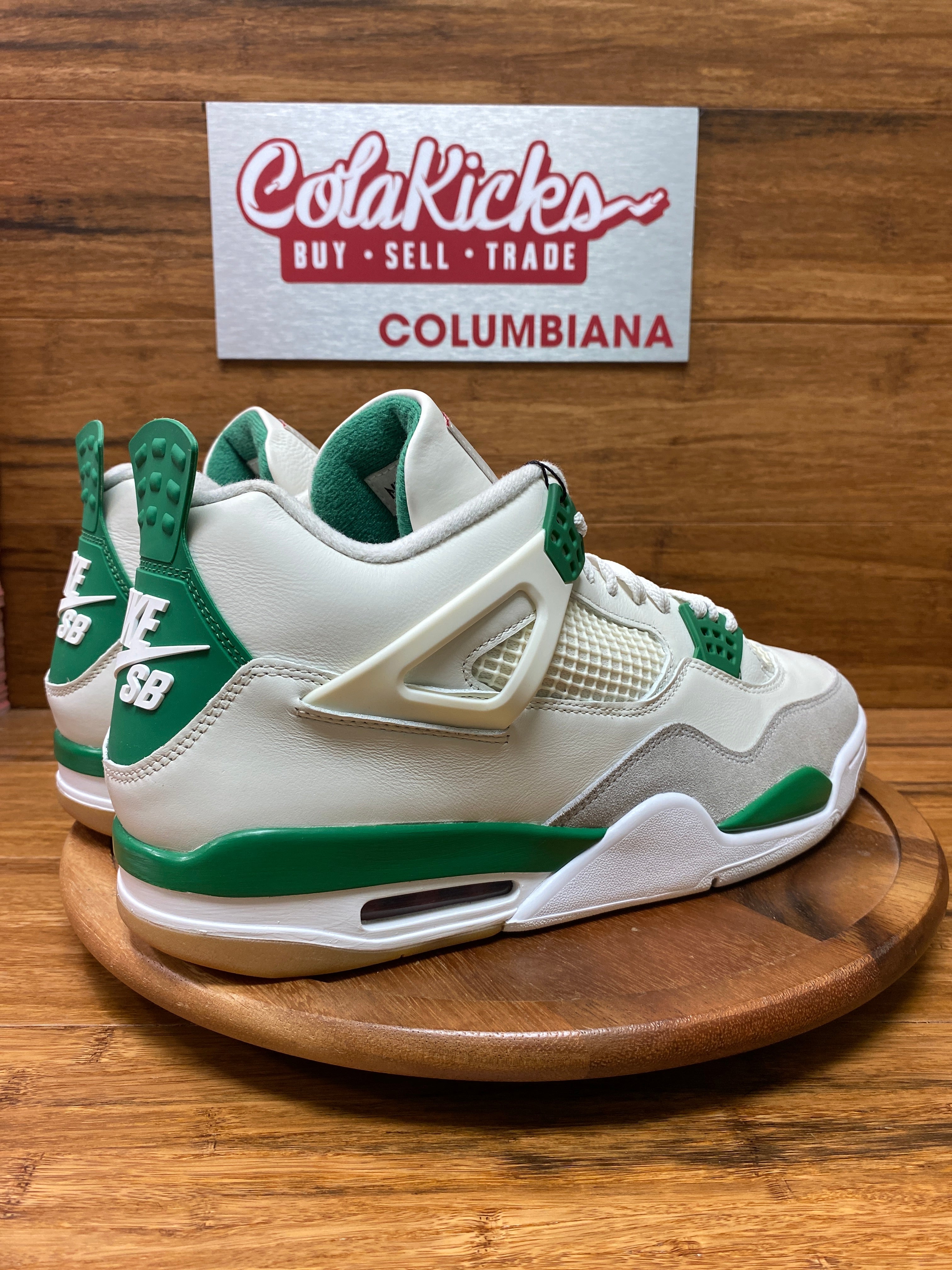 Jordan 4 Retro SB Pine Green