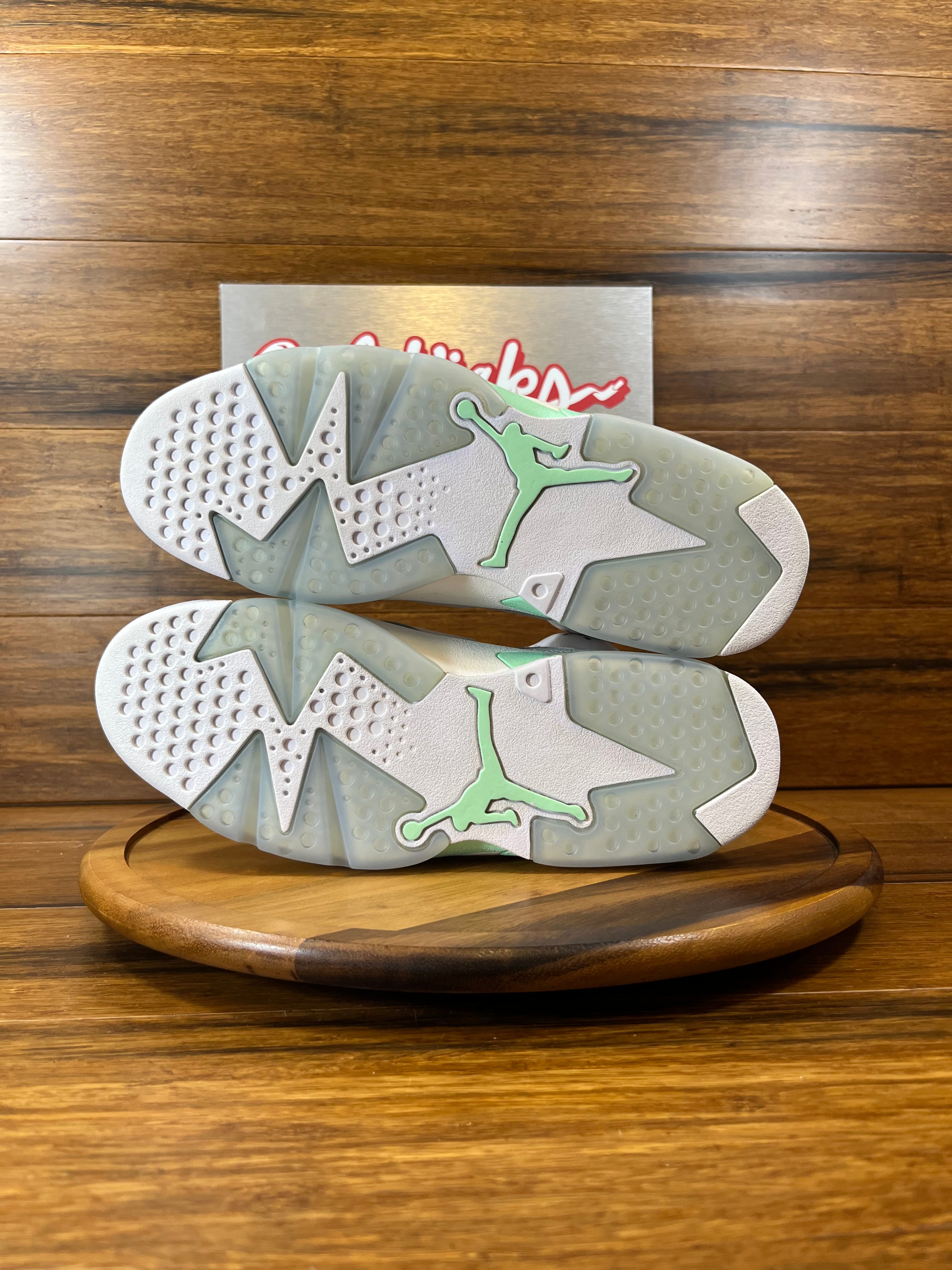 Jordan 6 Retro Mint Foam (Women's)