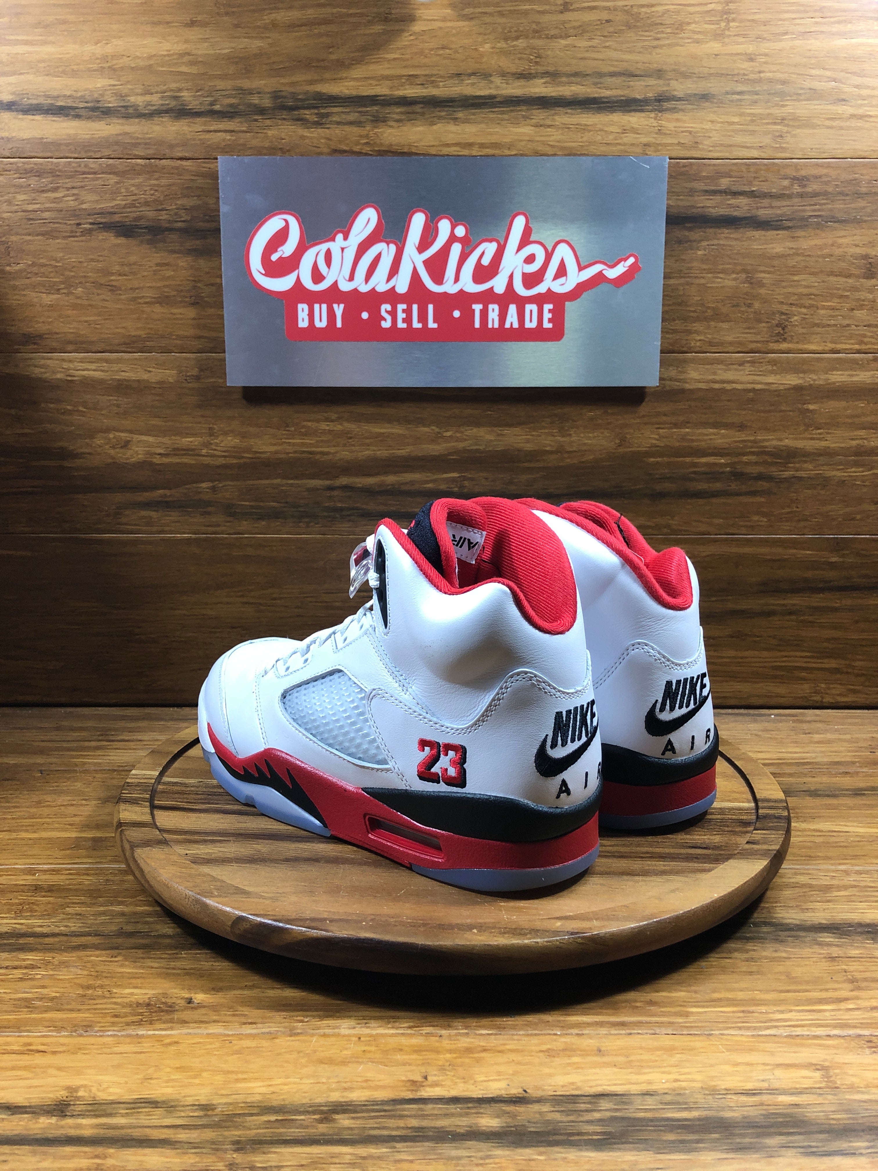 Jordan 5 Retro Fire Red Black Tongue (2025)