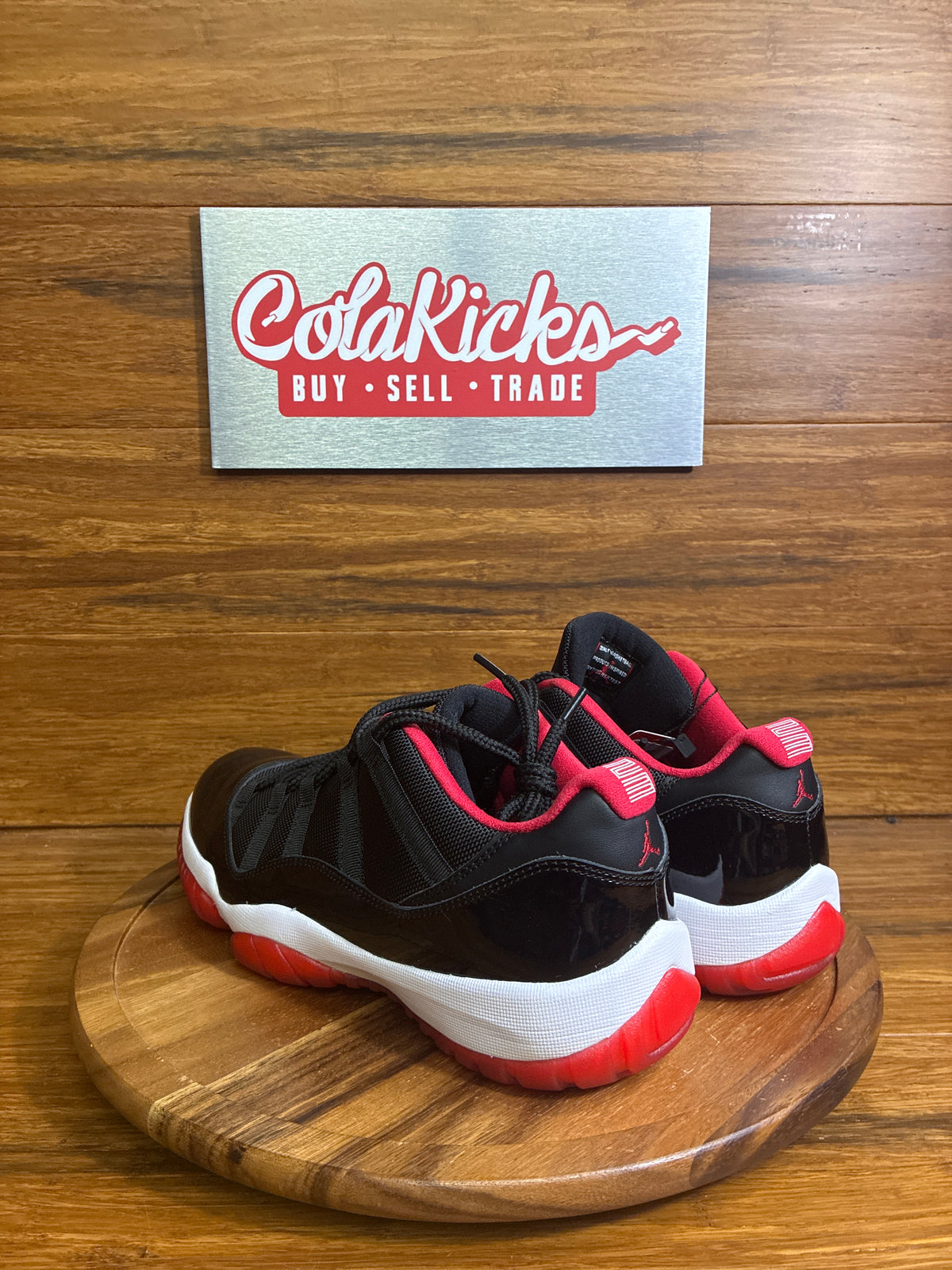 Jordan 11 Retro Low Bred (2015)