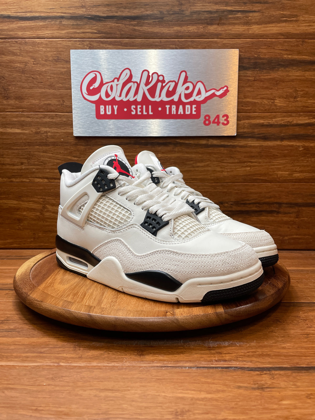 Jordan 4 Retro Flight Club