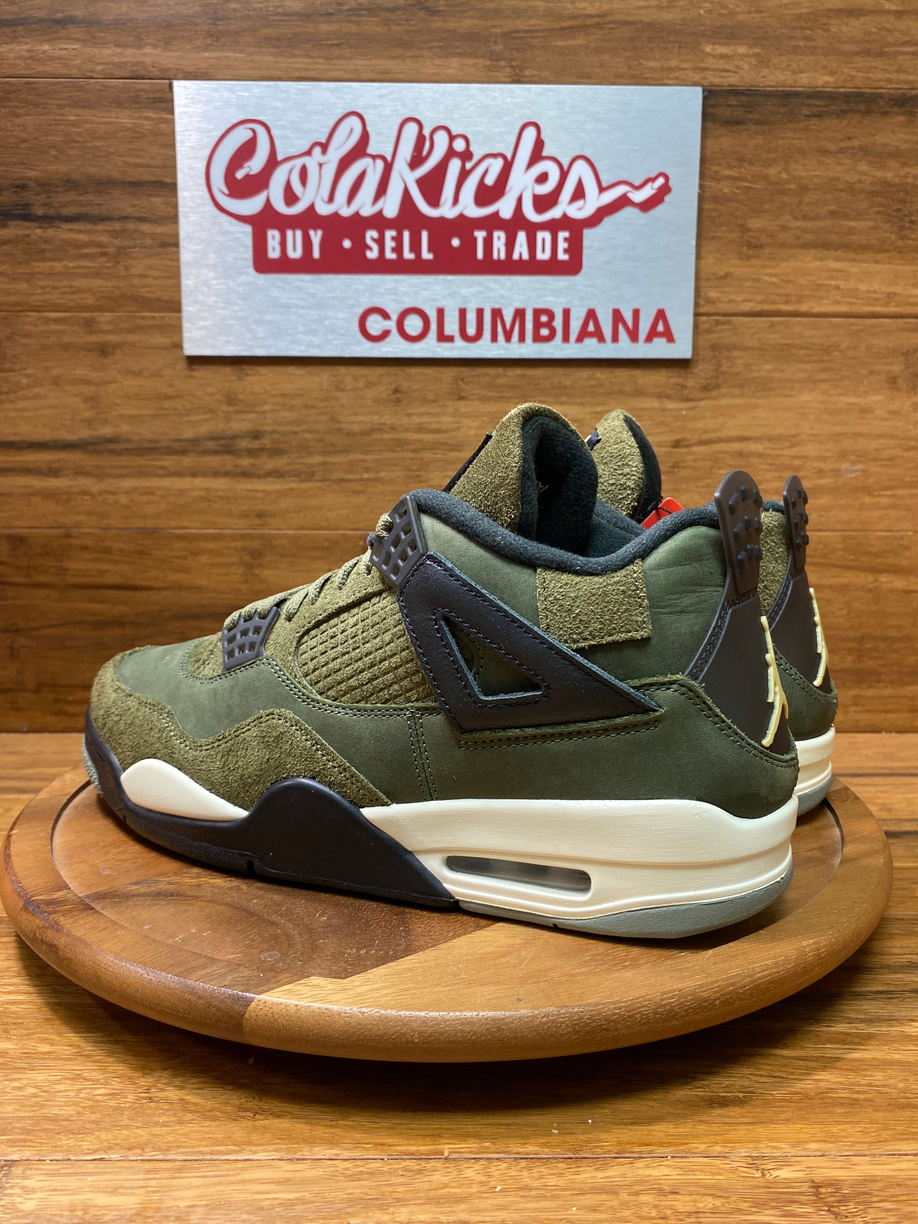 Jordan 4 Retro SE Craft Medium Olive