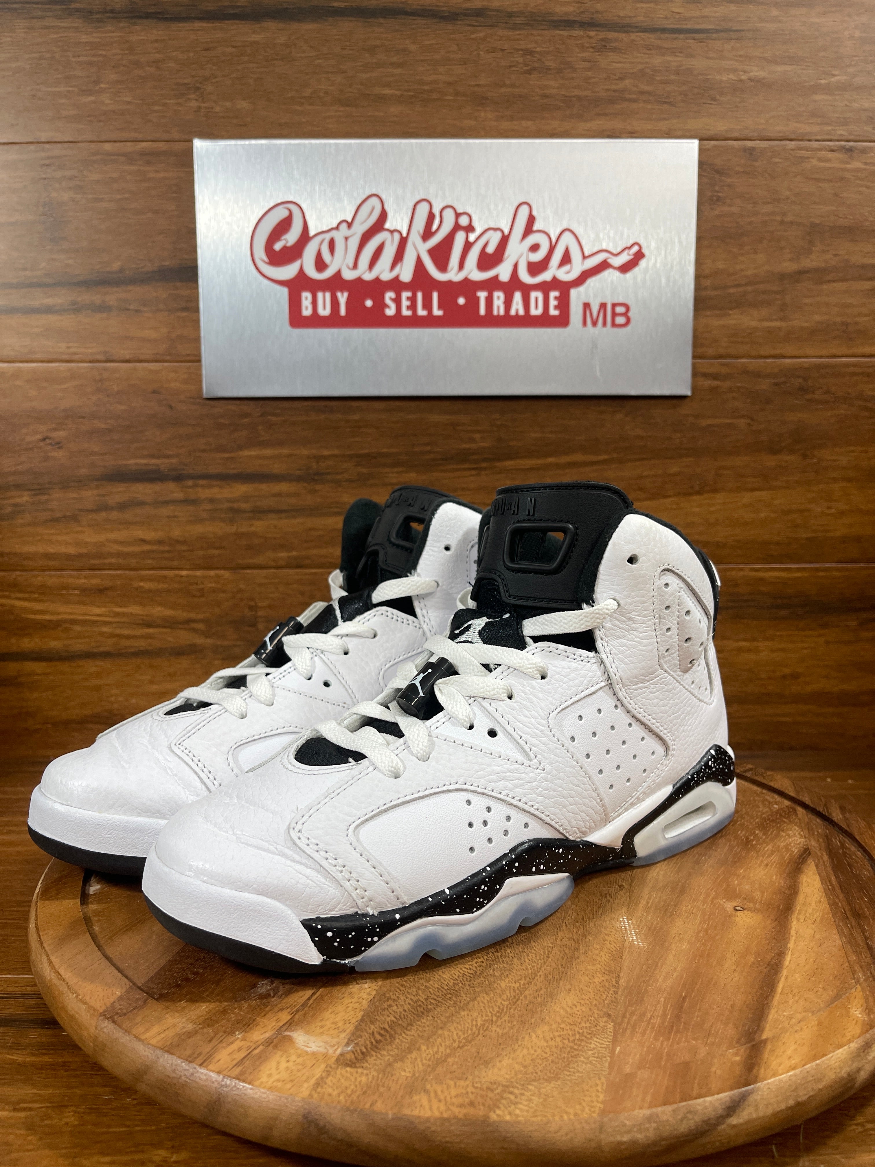 Jordan 6 Retro Reverse Oreo
