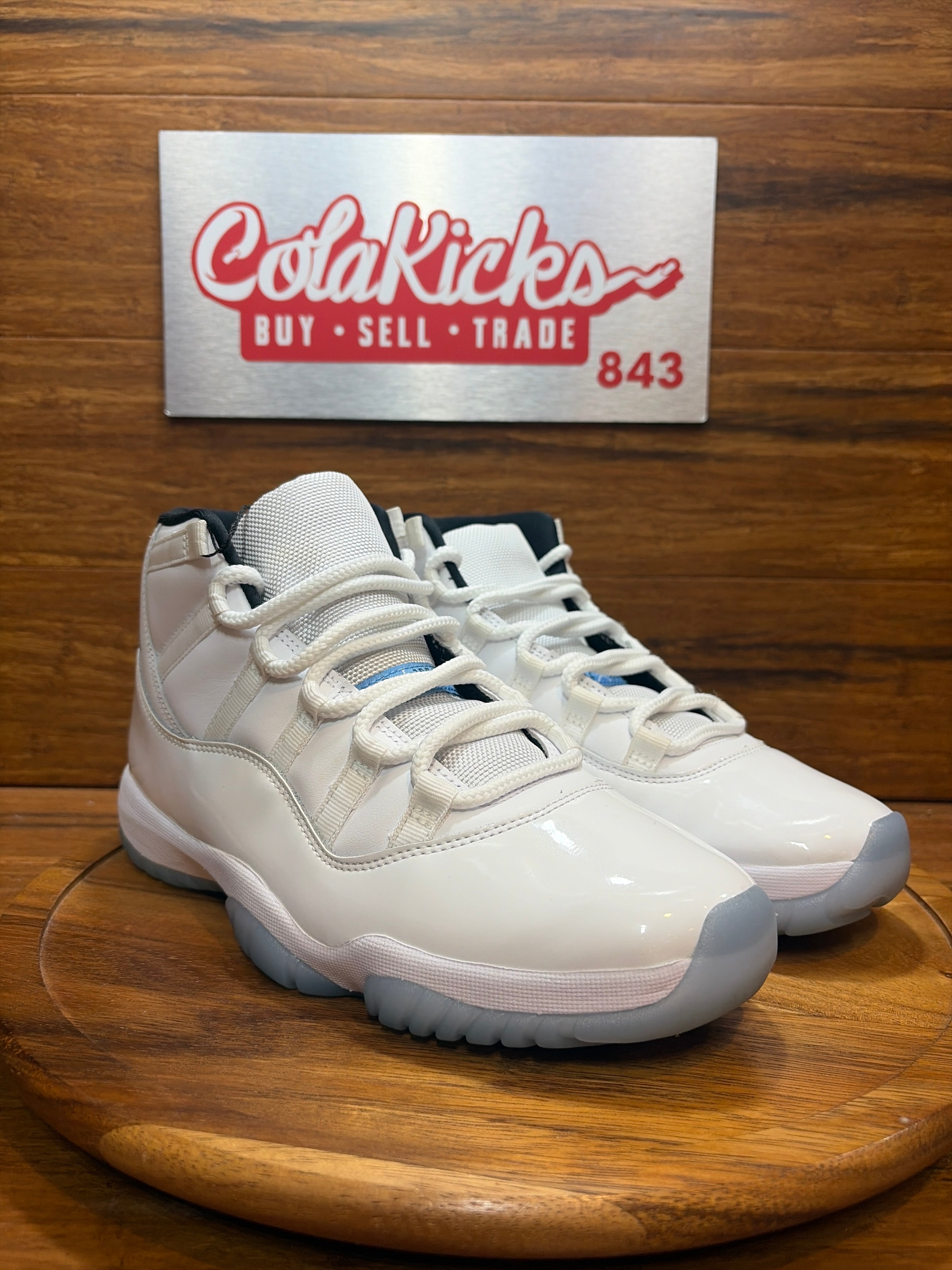 Jordan 11 Retro Legend Blue (2024)