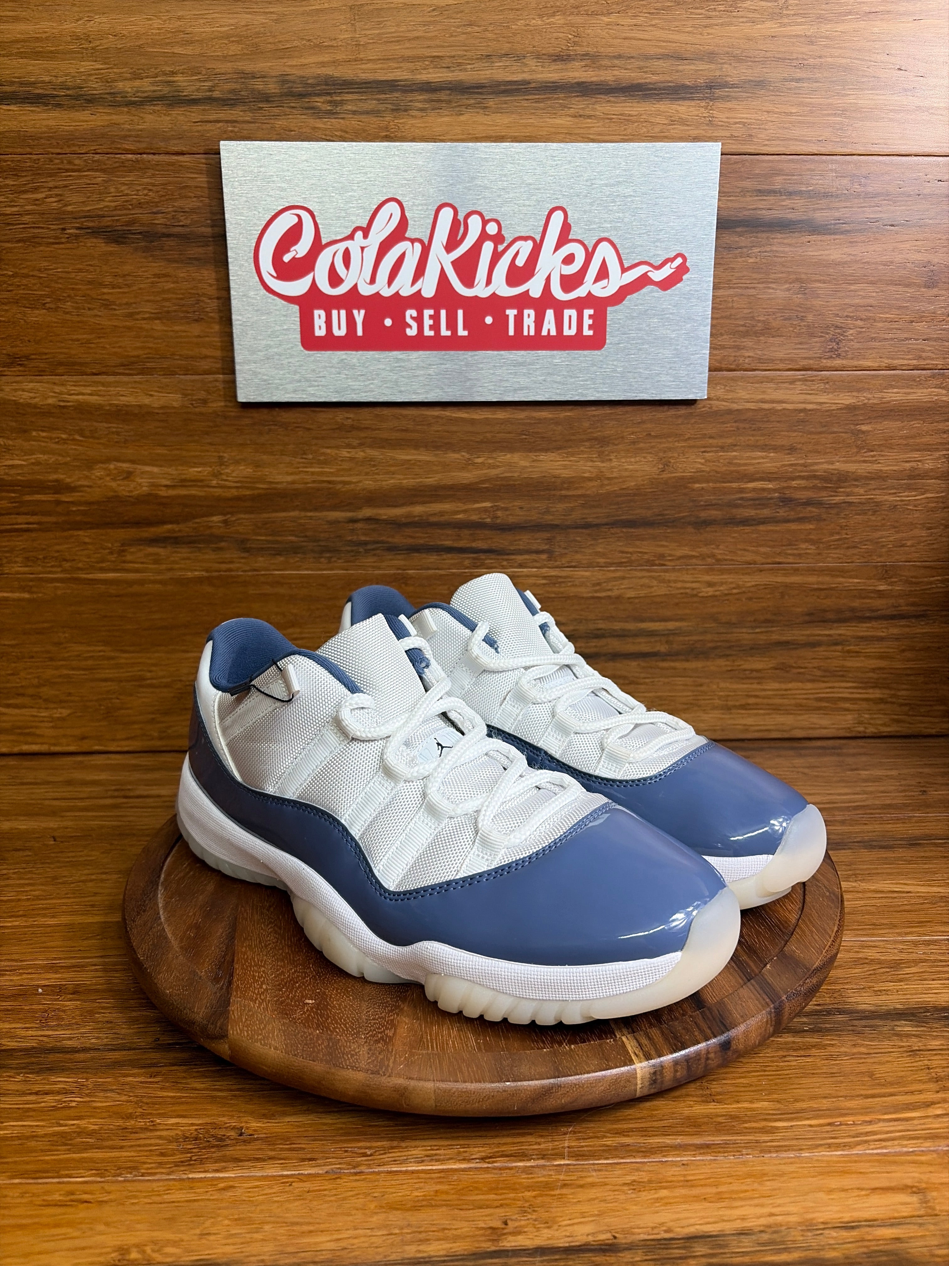 Jordan 11 Retro Low Diffused Blue