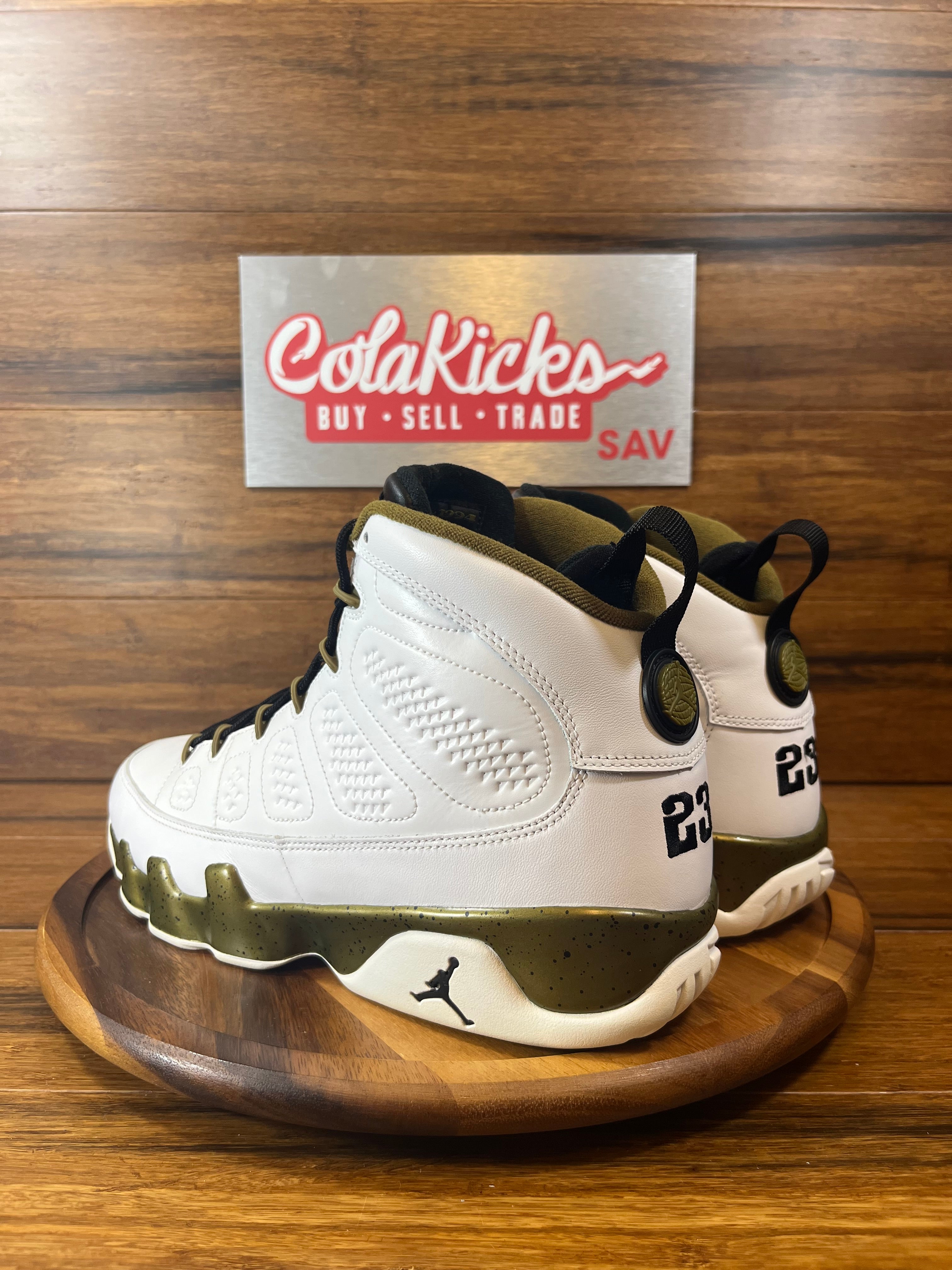 Jordan 9 Retro Statue
