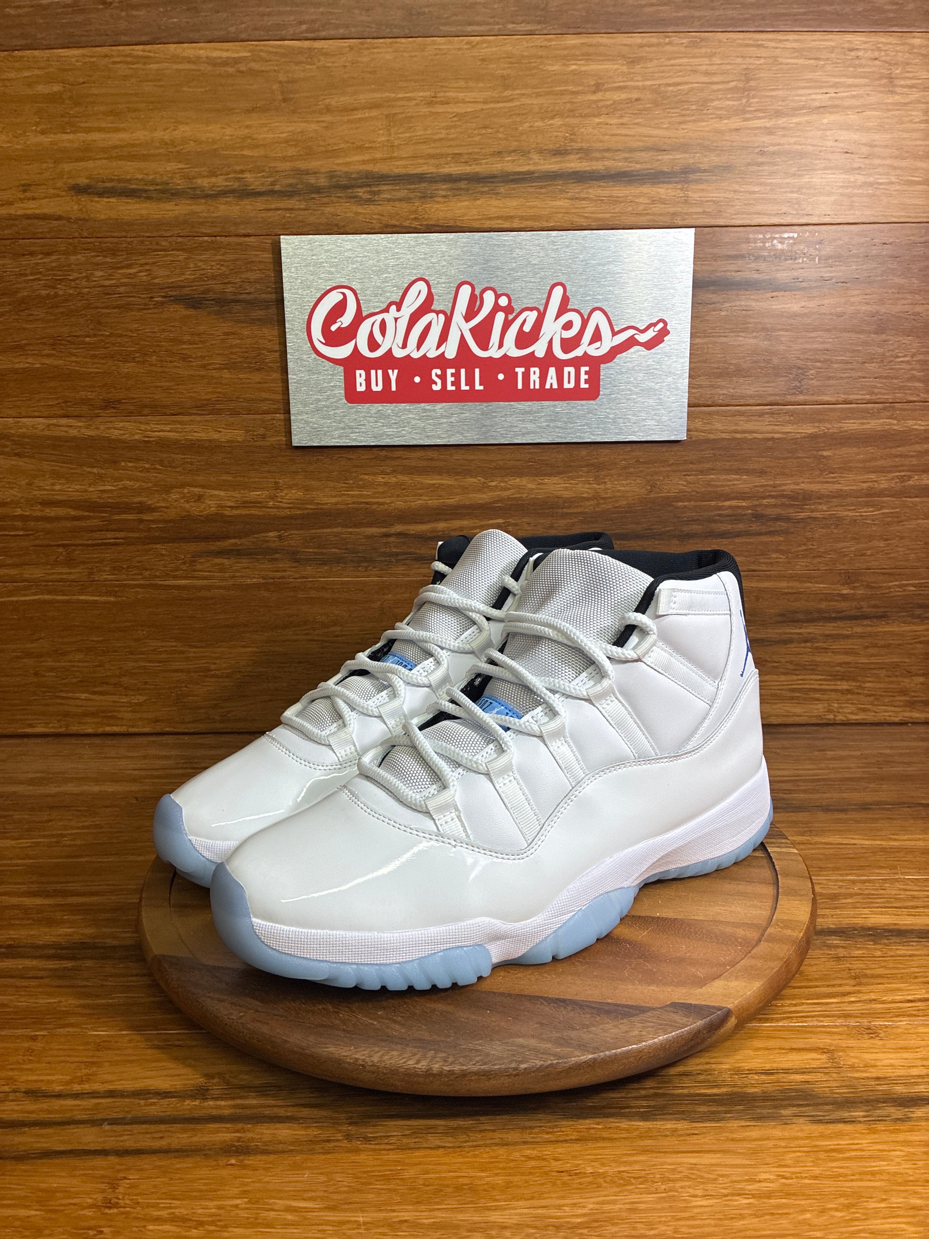 Jordan 11 Retro Legend Blue (2024)