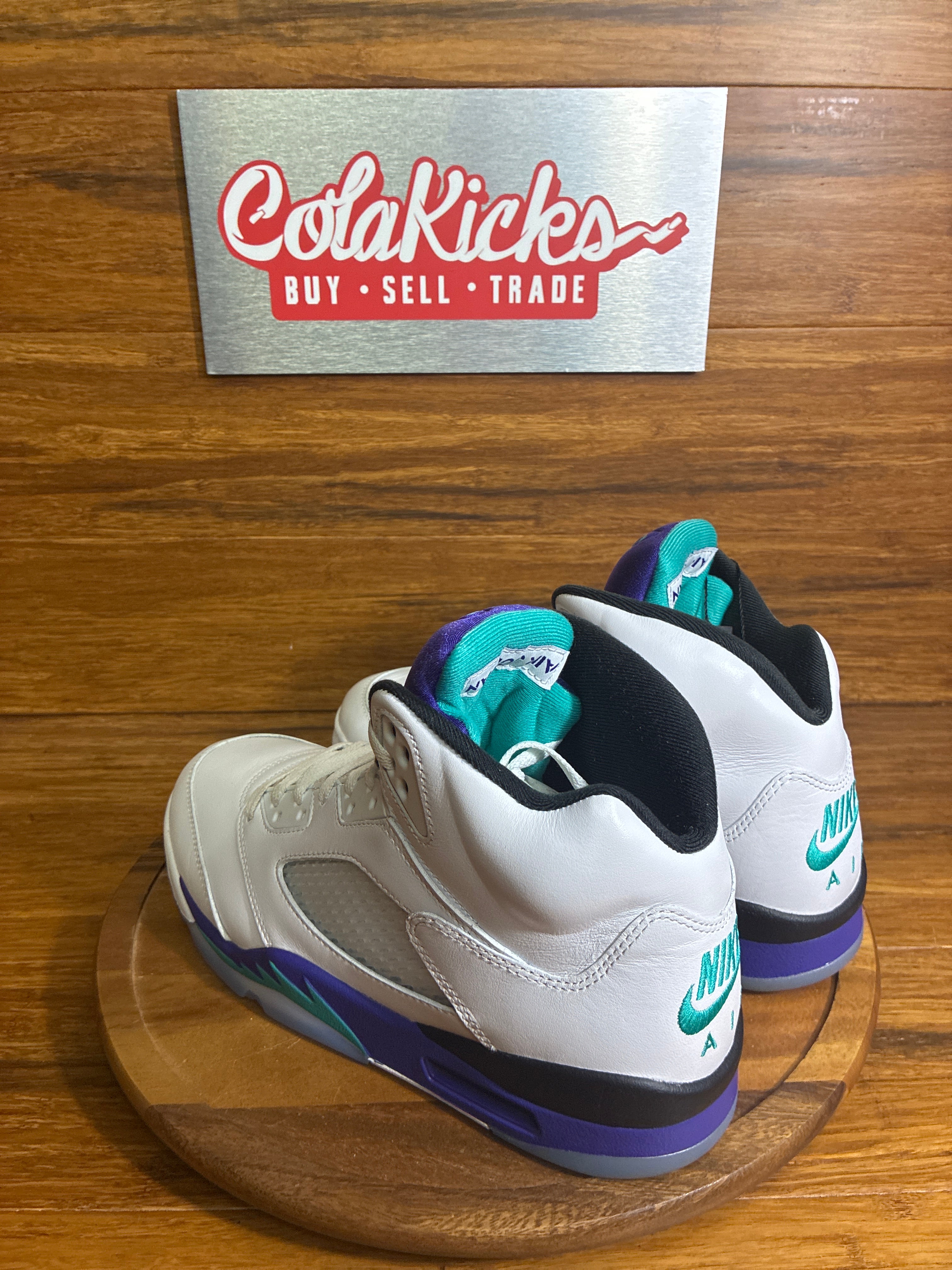 Jordan 5 Retro Grape (2025)
