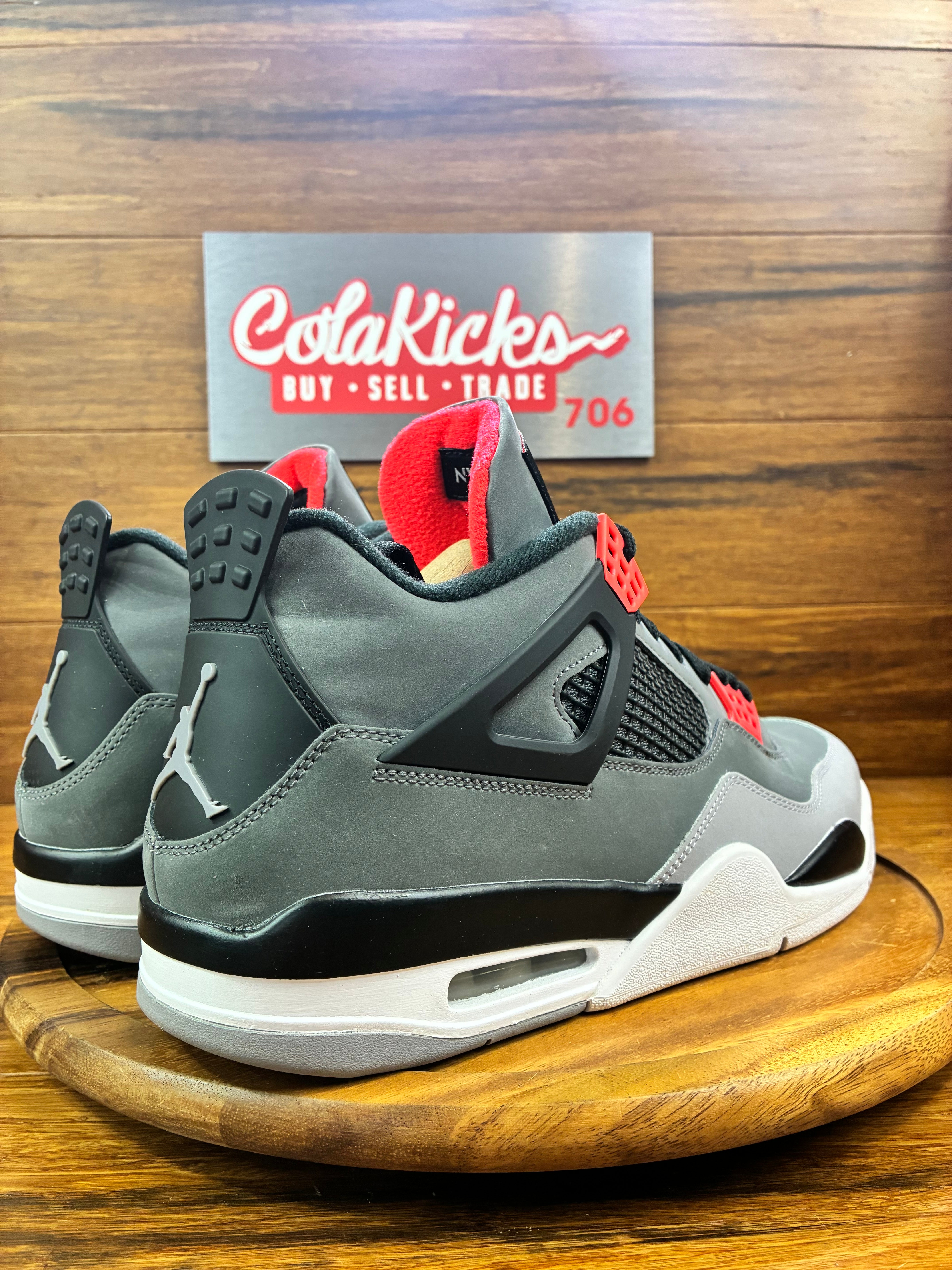 Jordan 4 Retro Infrared