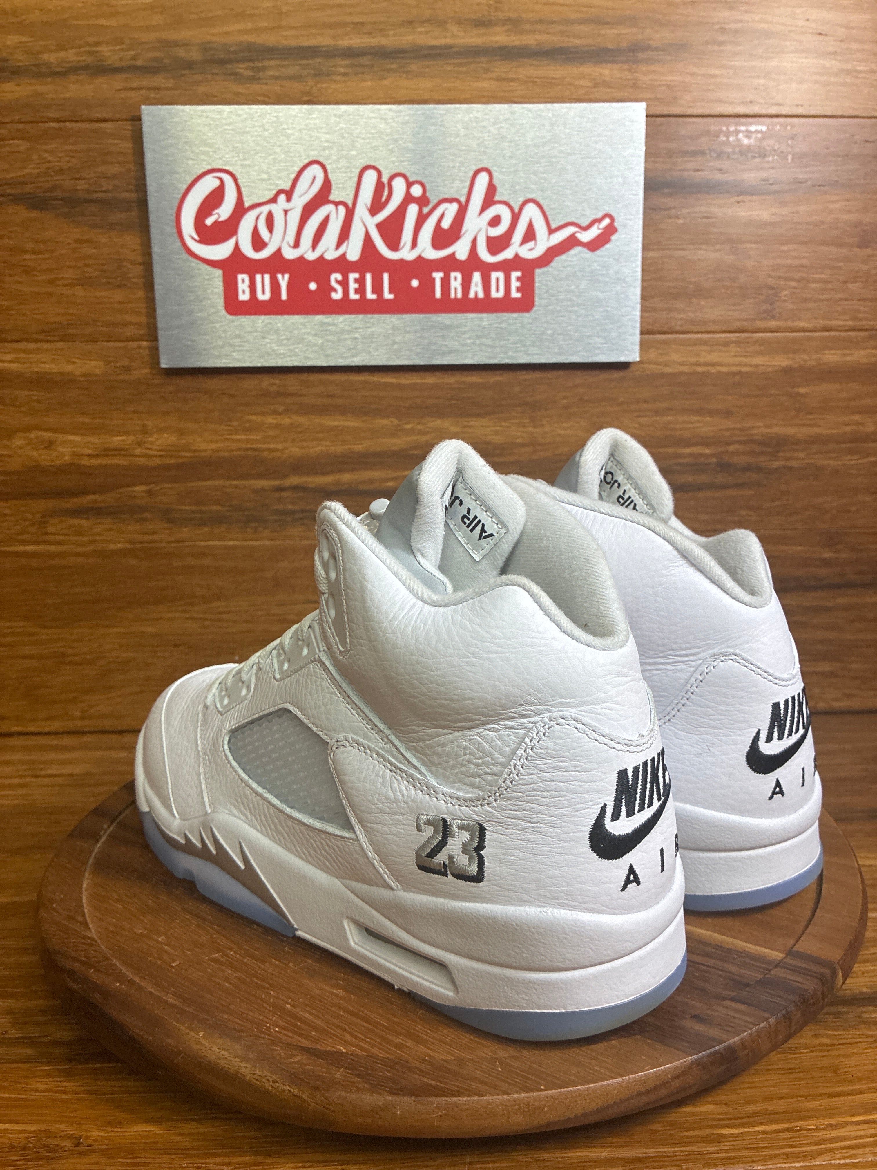 Jordan 5 Retro White Metallic (2026)