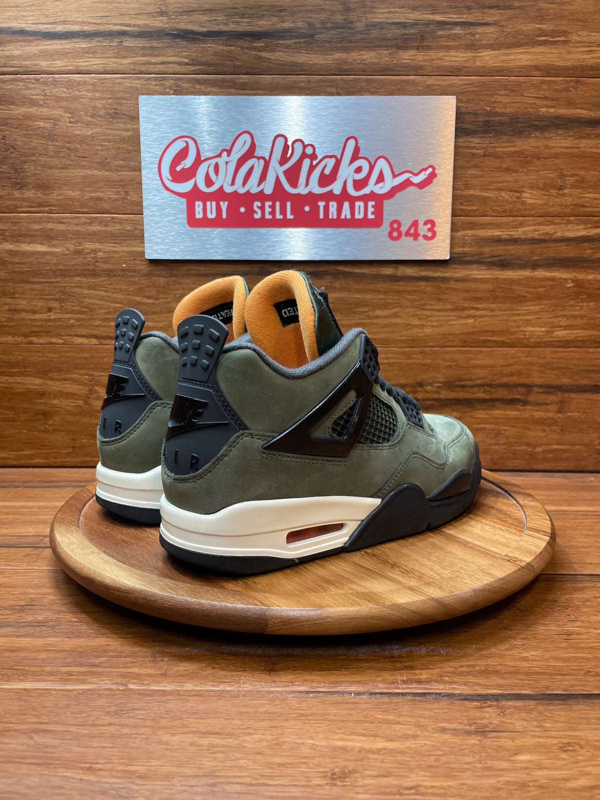 Jordan 4 Retro OG SP Undefeated (2025)