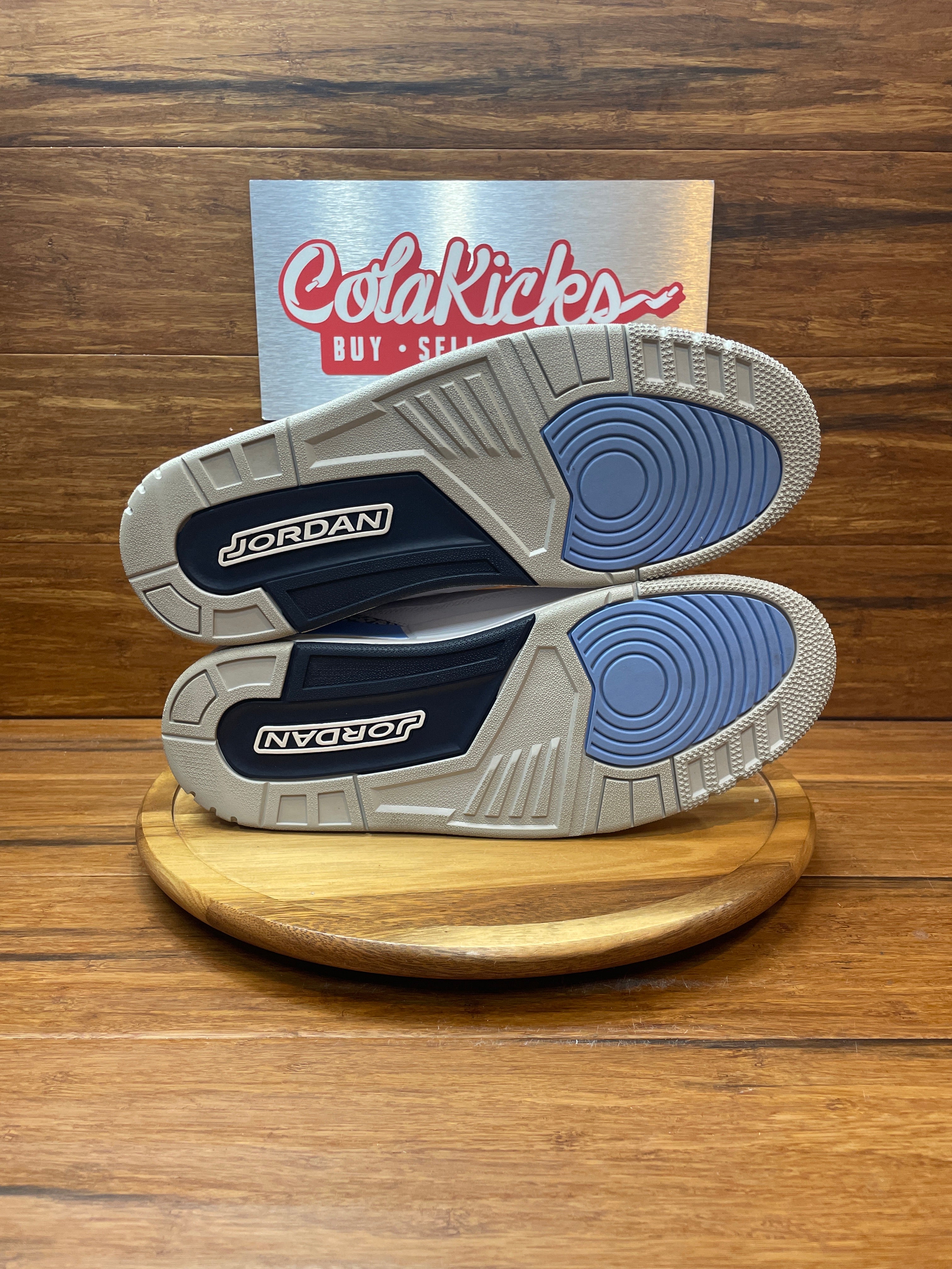 Jordan 3 Retro UNC (2020)