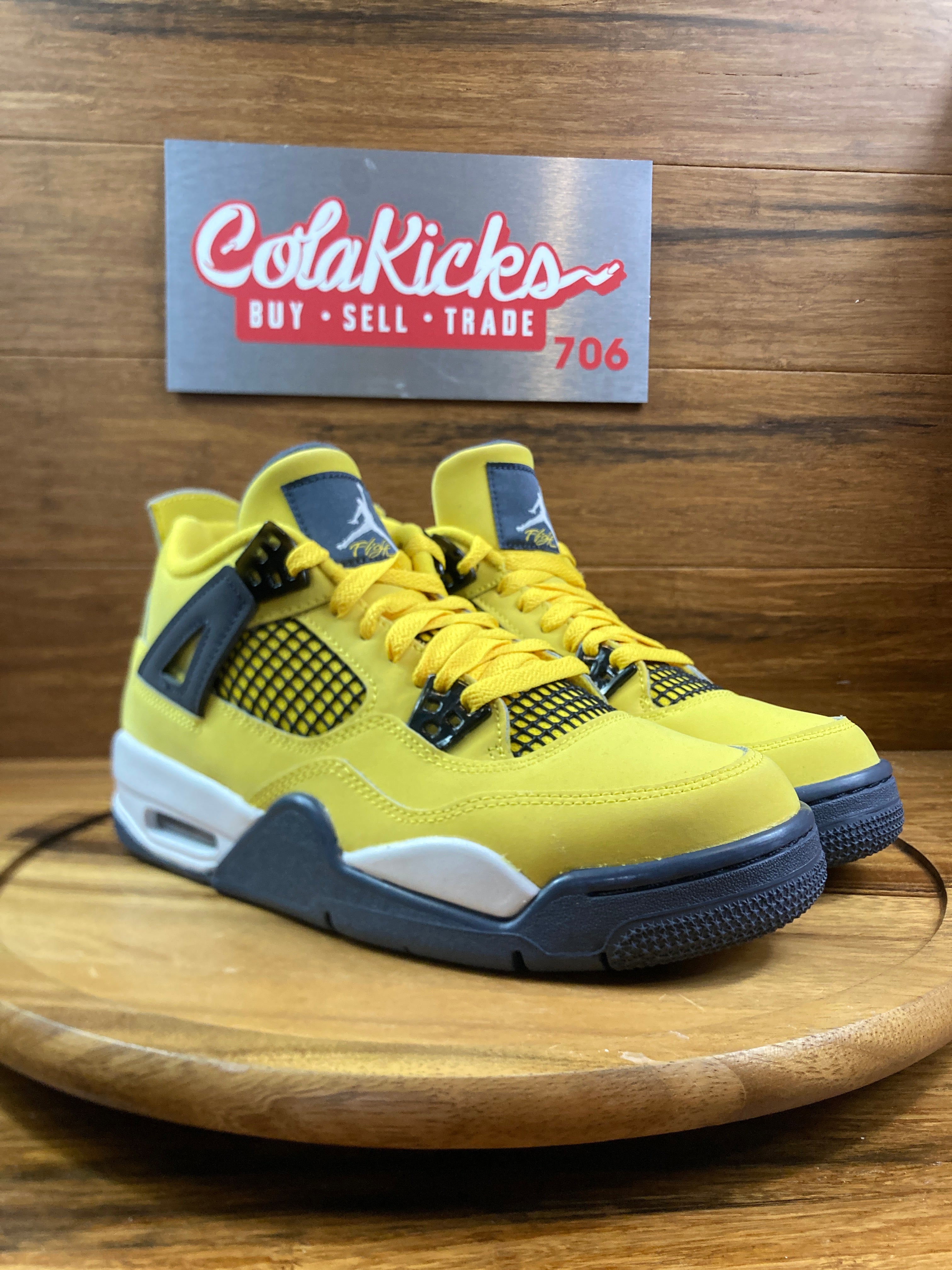 Jordan 4 Retro Lightning (2021) (GS)