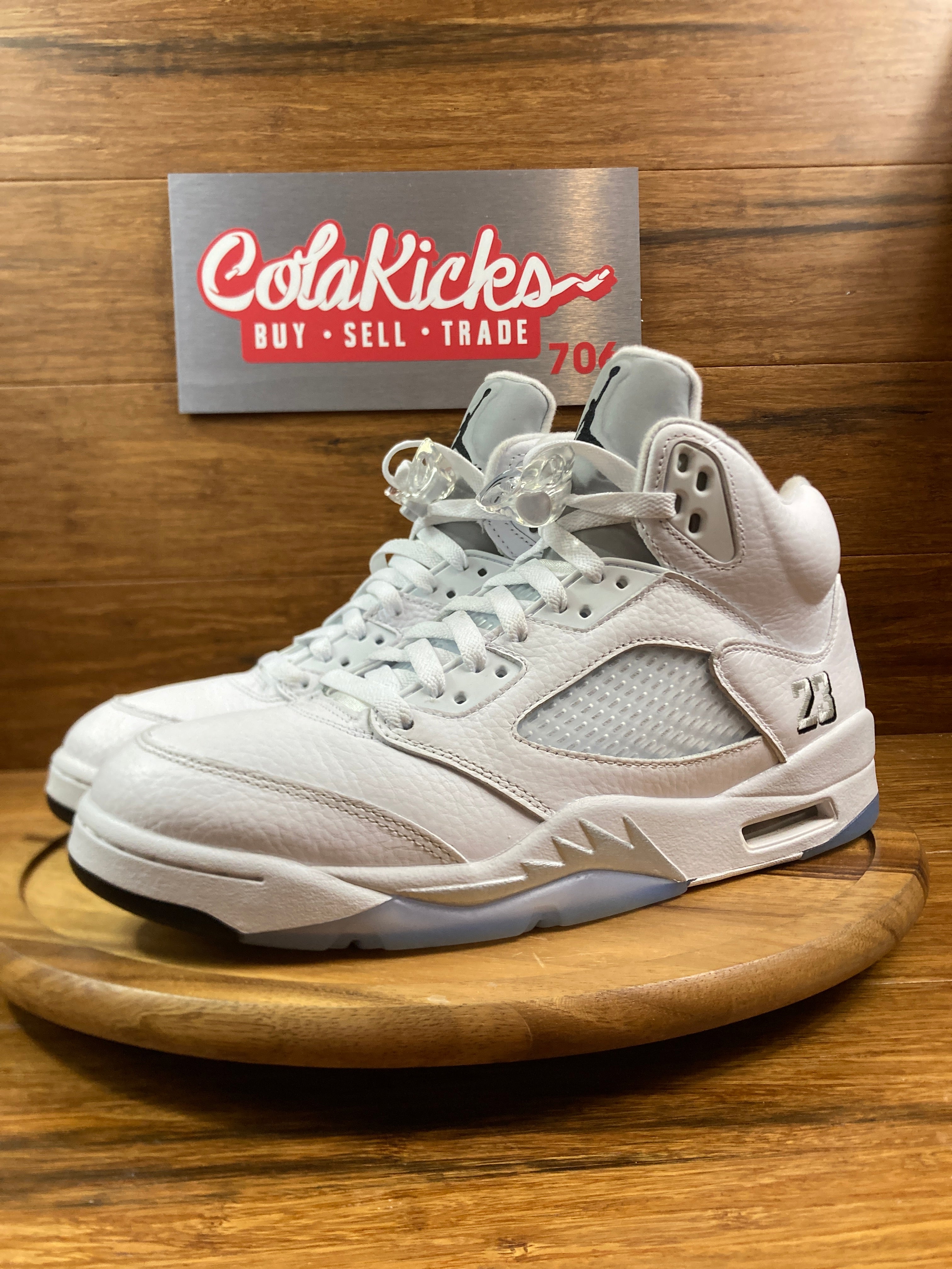 Jordan 5 Retro White Metallic (2026)