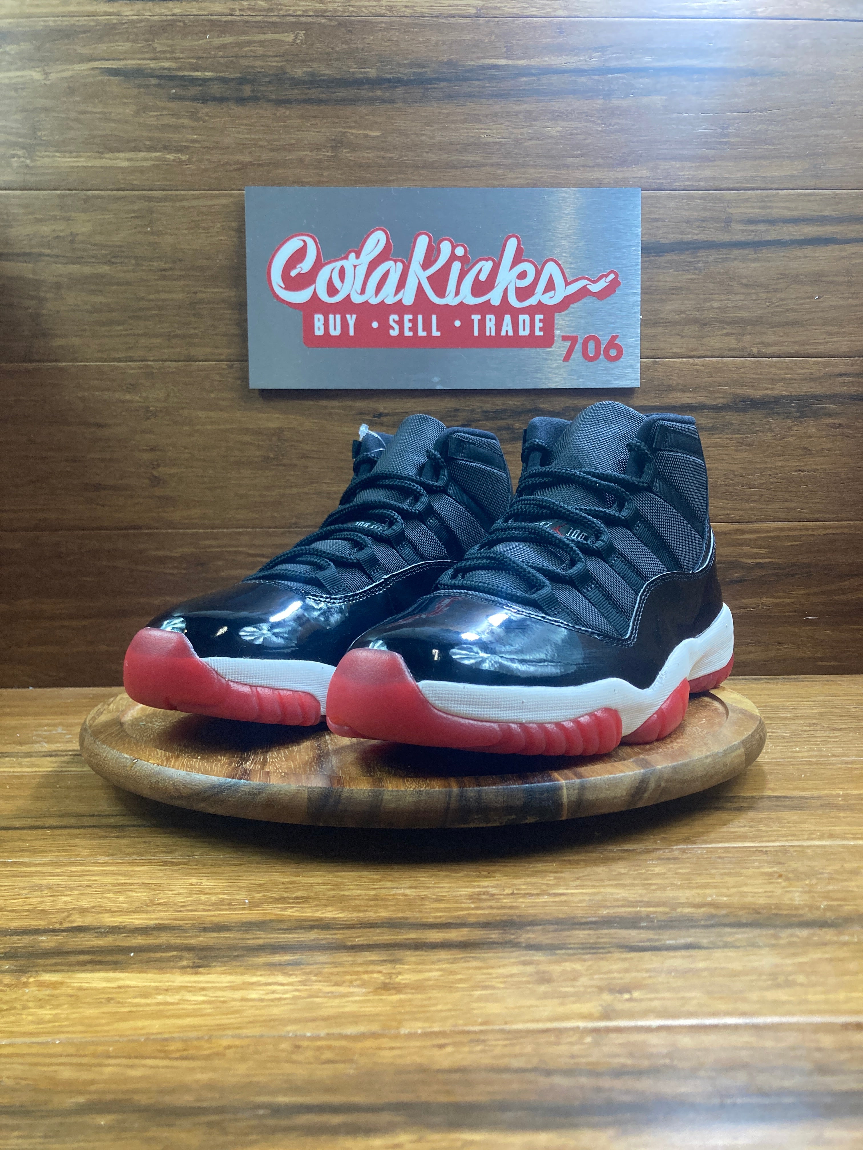 Jordan 11 Retro Playoffs Bred (2019)